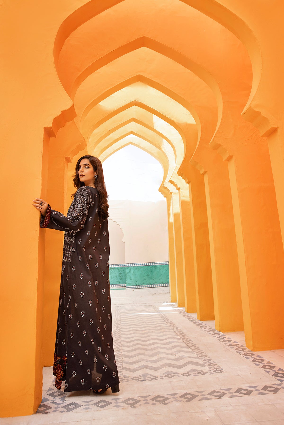 DS22-100-Printed Embroidered Straight Fustaan 1PC