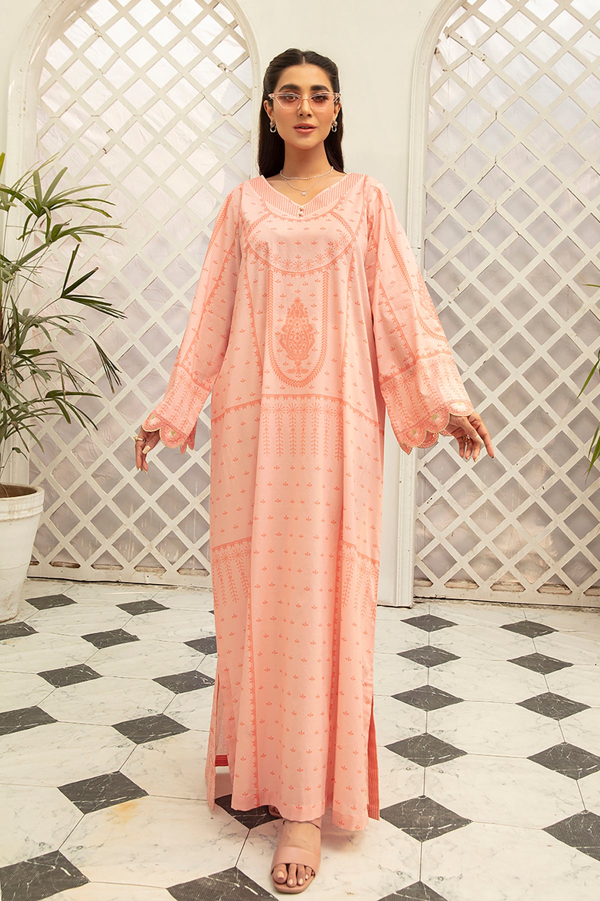 DS22-71-Printed Embroidered Scallop Details Fustaan 1PC