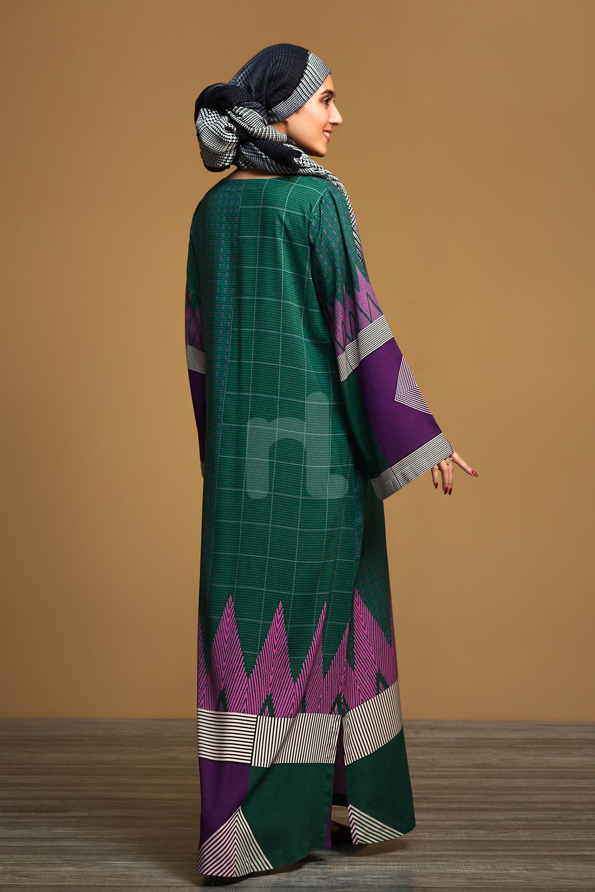 DW19-56 - Nishat Linen UAE