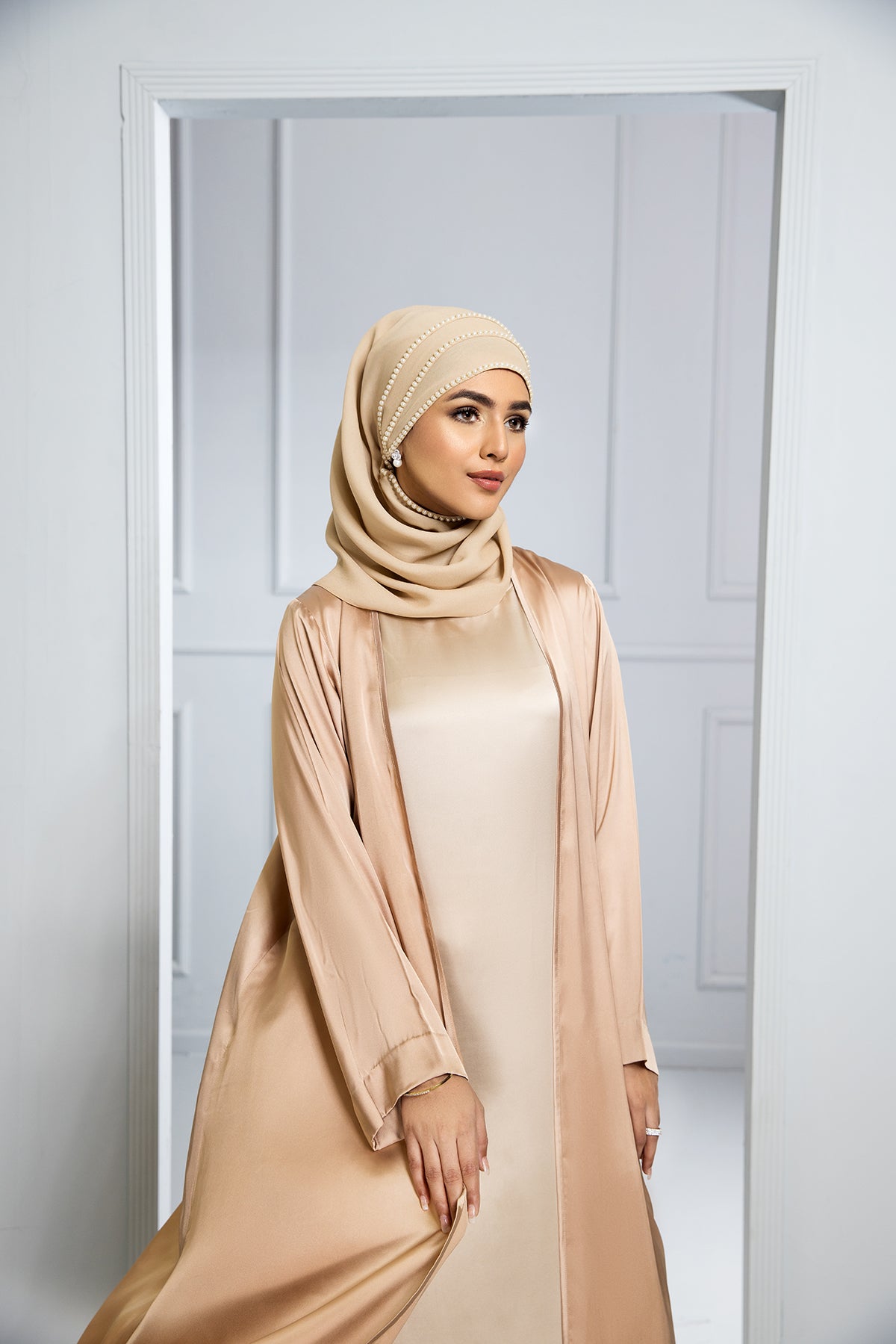 DW21-32-Basic Long Gown 2PC