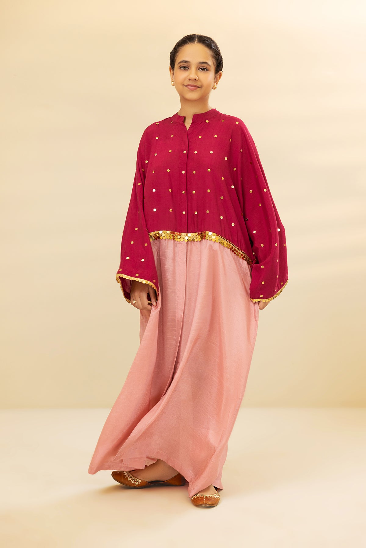 DW22-26-Band Neckline Embroidered Fustaan 1PC