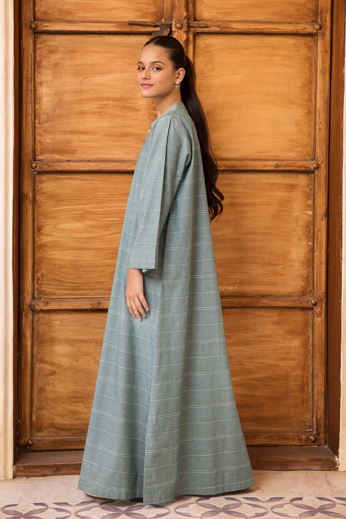 DW22-44-Band Neckline Basic Fustaan 1PC