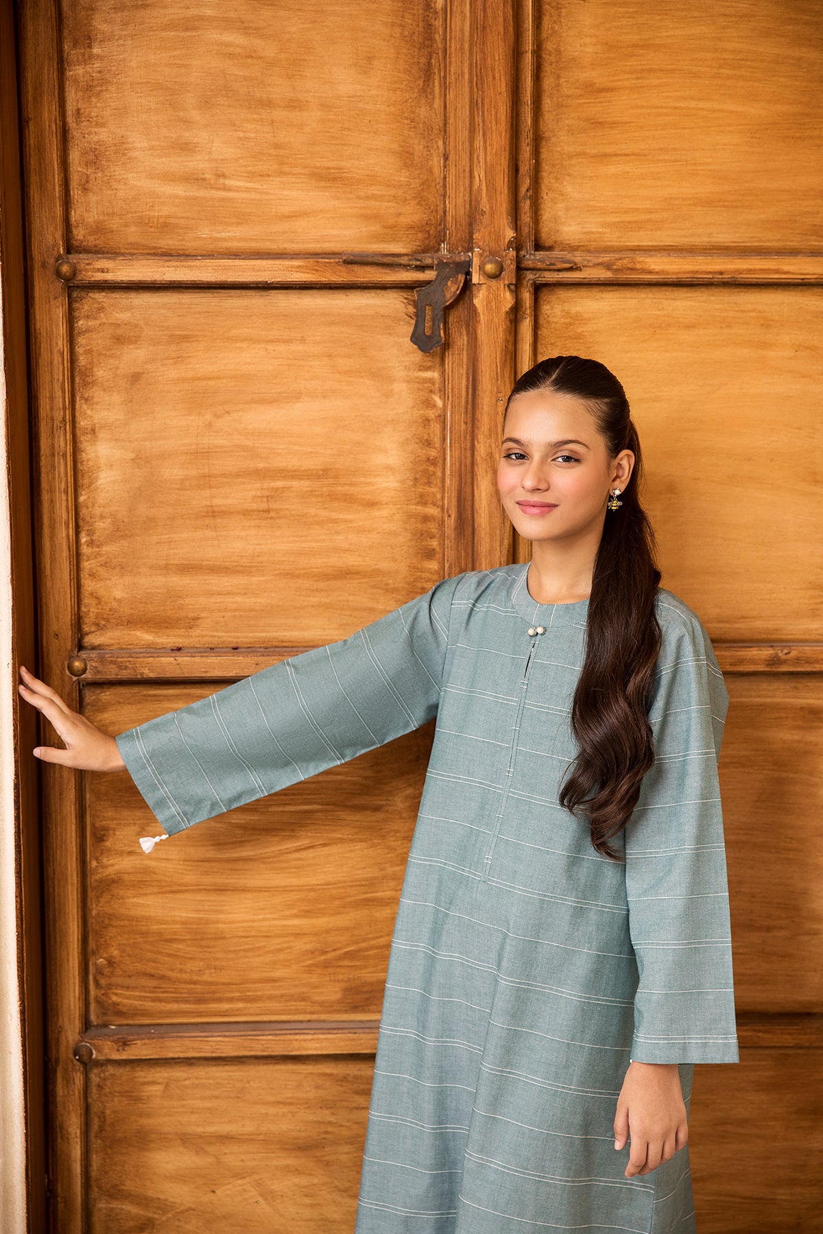 DW22-44-Band Neckline Basic Fustaan 1PC