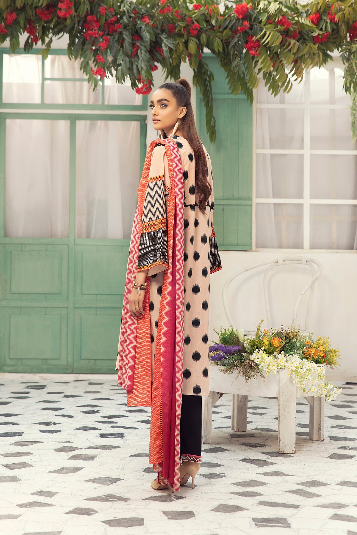 PDS21-16-Classic Shirt with Lace Detailing Buttons & Dupatta - 2PC
