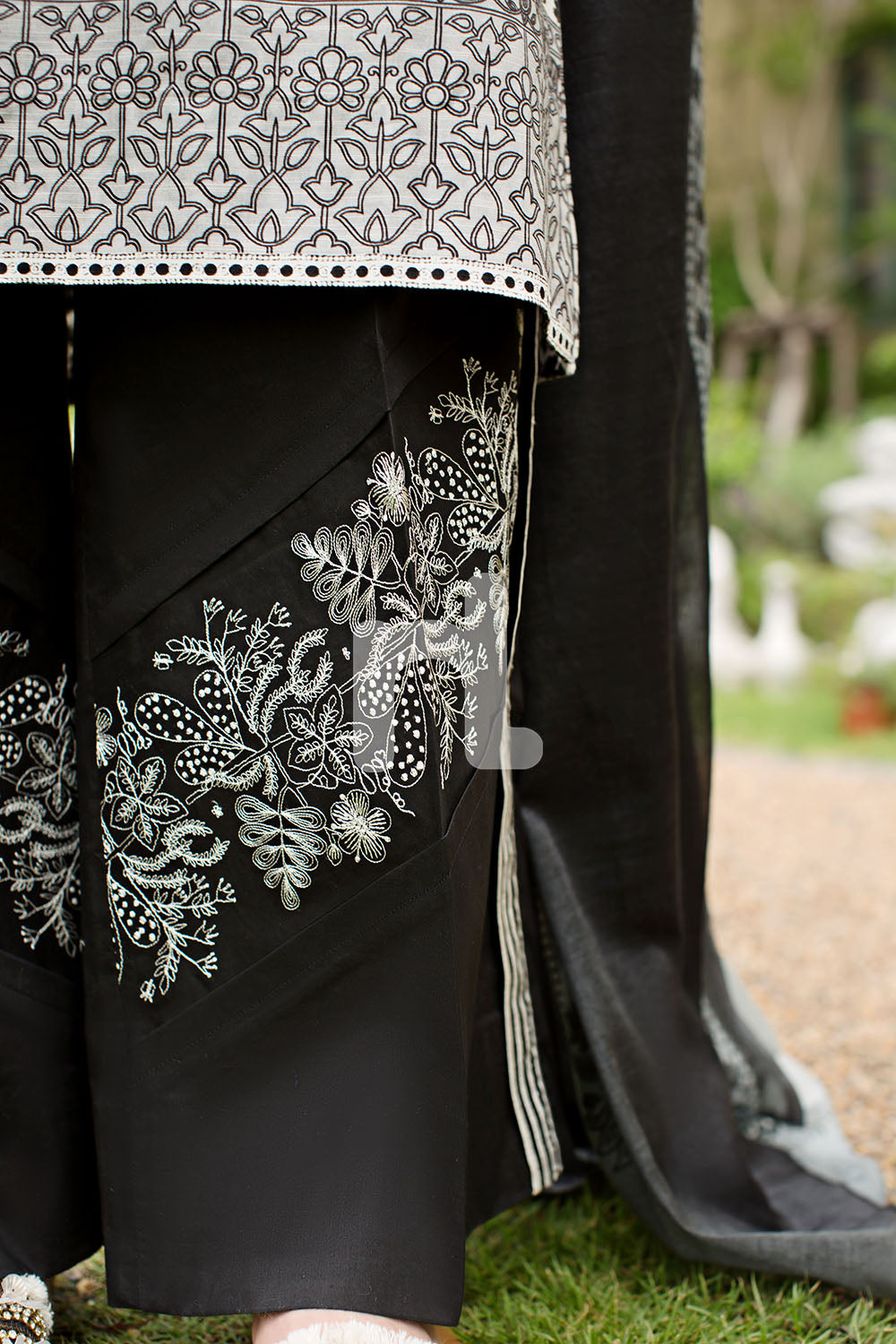 PE19-35 Black Dyed Embroidered Stitched Straight Trouser - Nishat Linen UAE