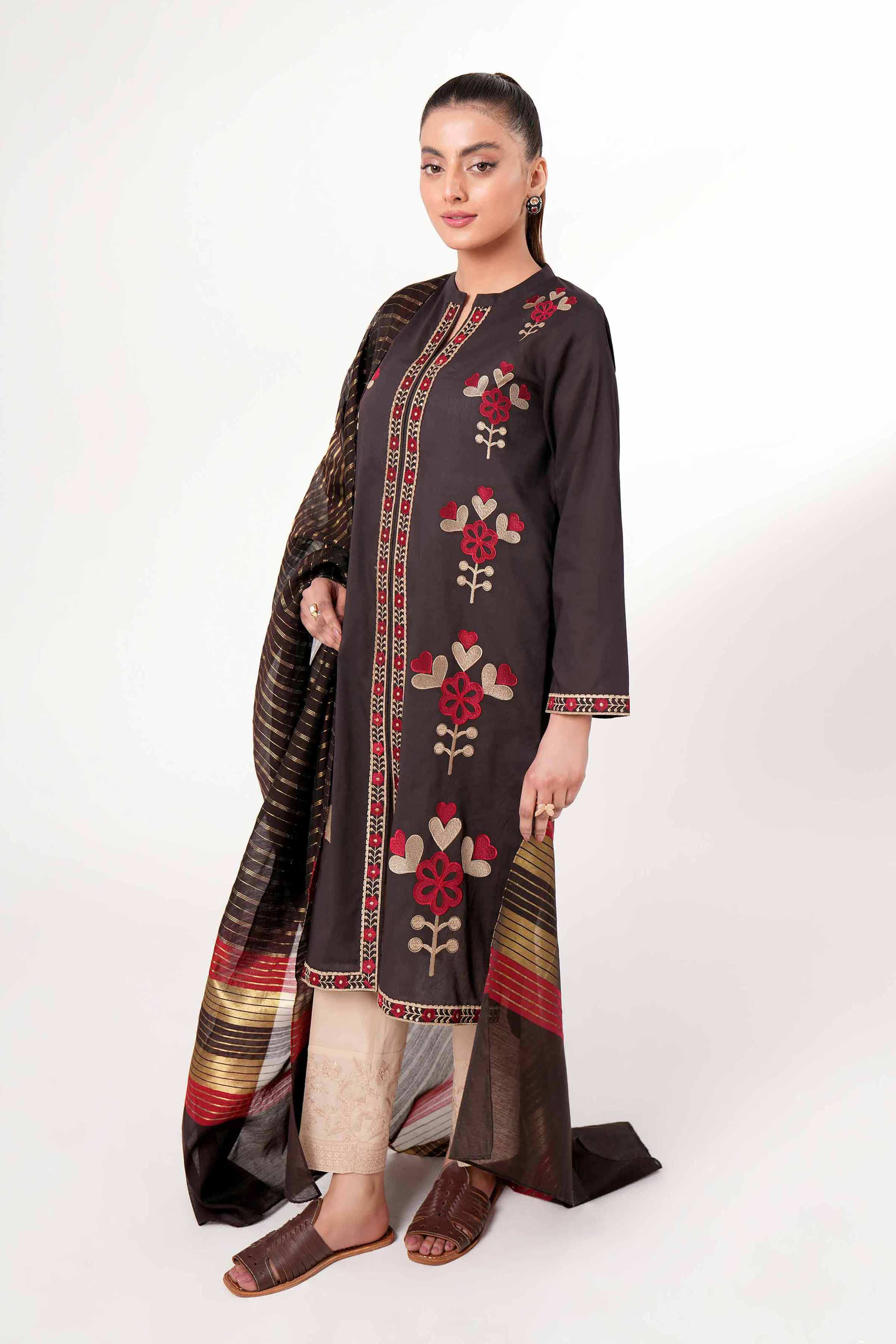 2 Piece - Embroidered Suit - PE24-45