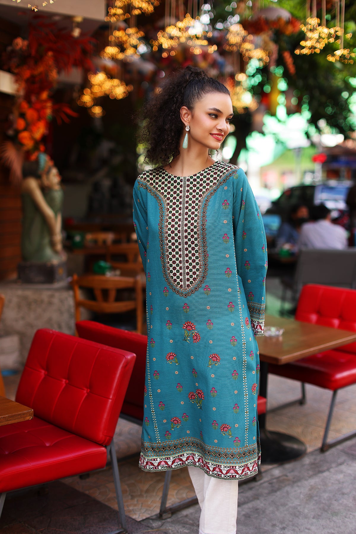 PW22-146-Round Neckline Printed Shirt 1PC