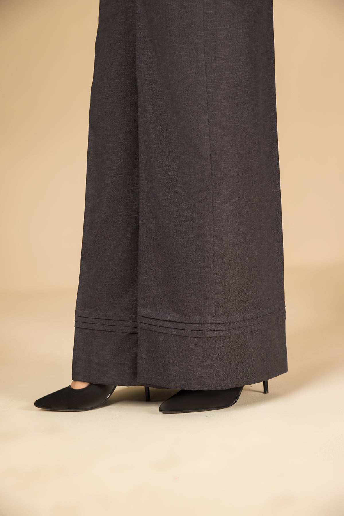 PW22-175-Basic Loose Trousers