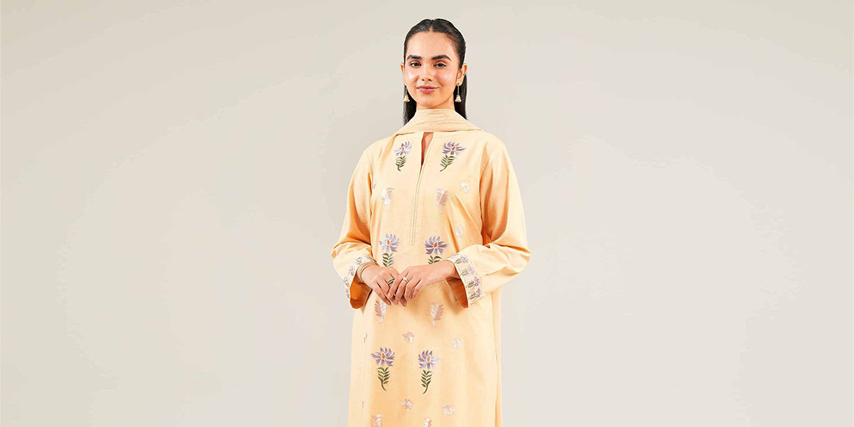 Pakistani readymade suits for women in UAE