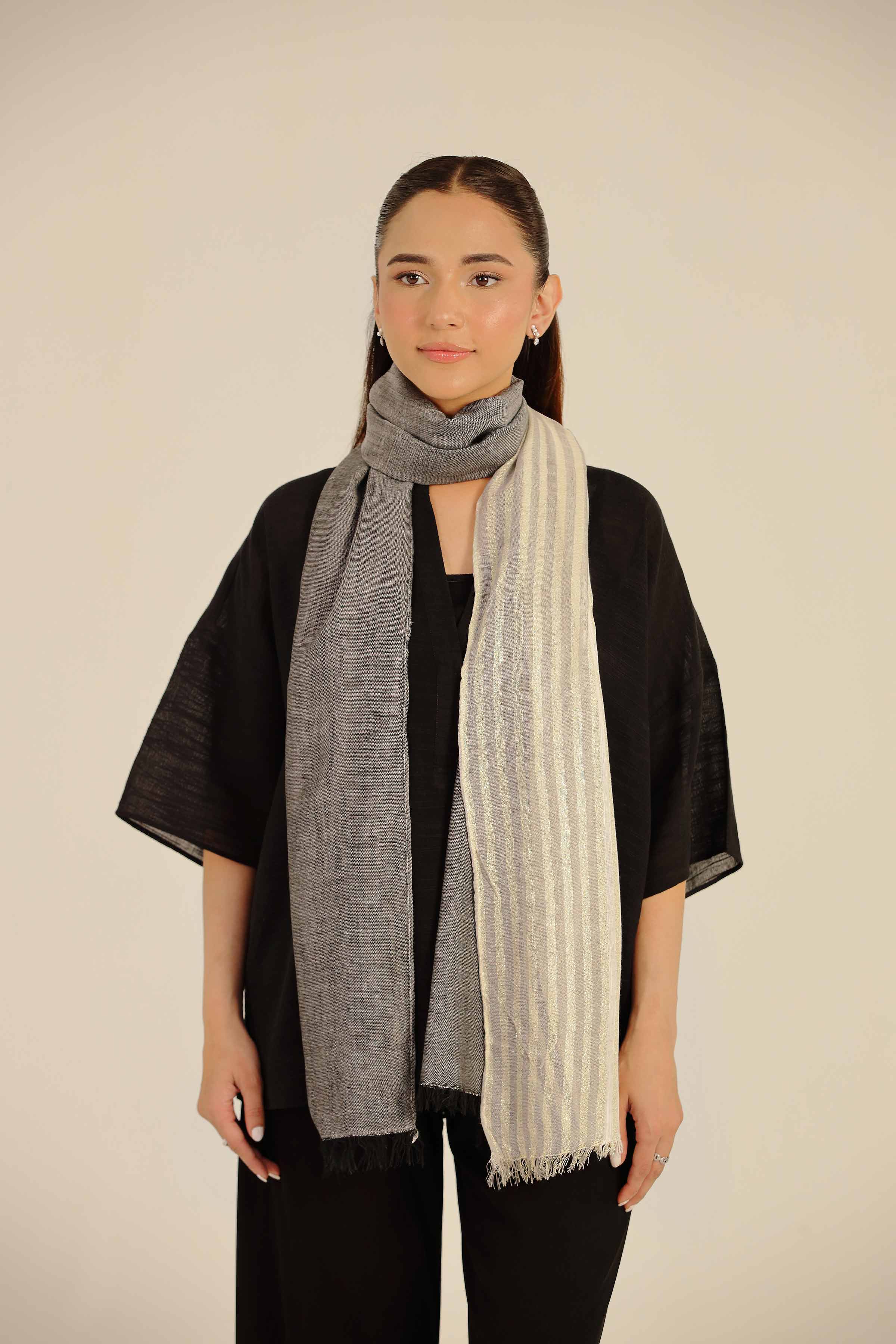 Grey Women Scarf - 442462111