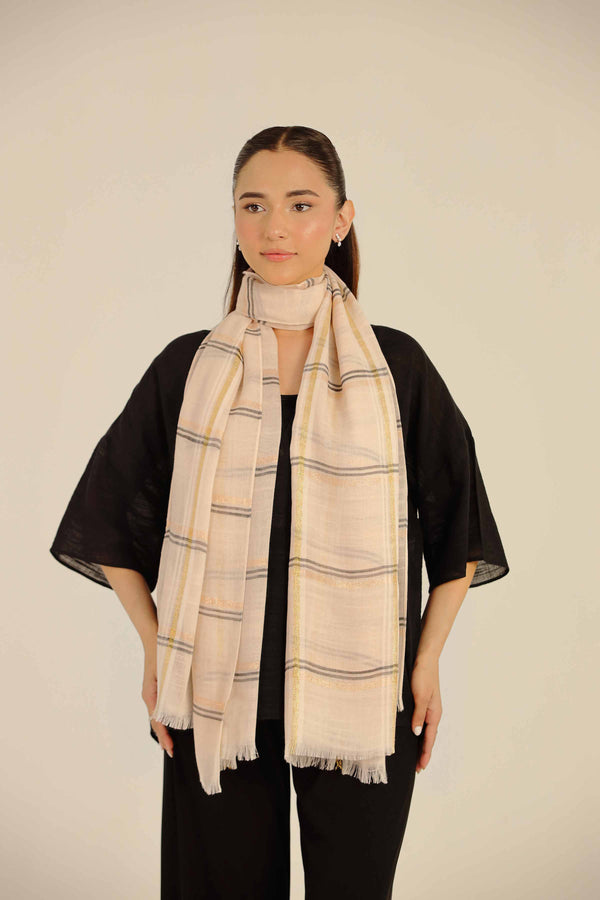 White Women Shawl - 439662112