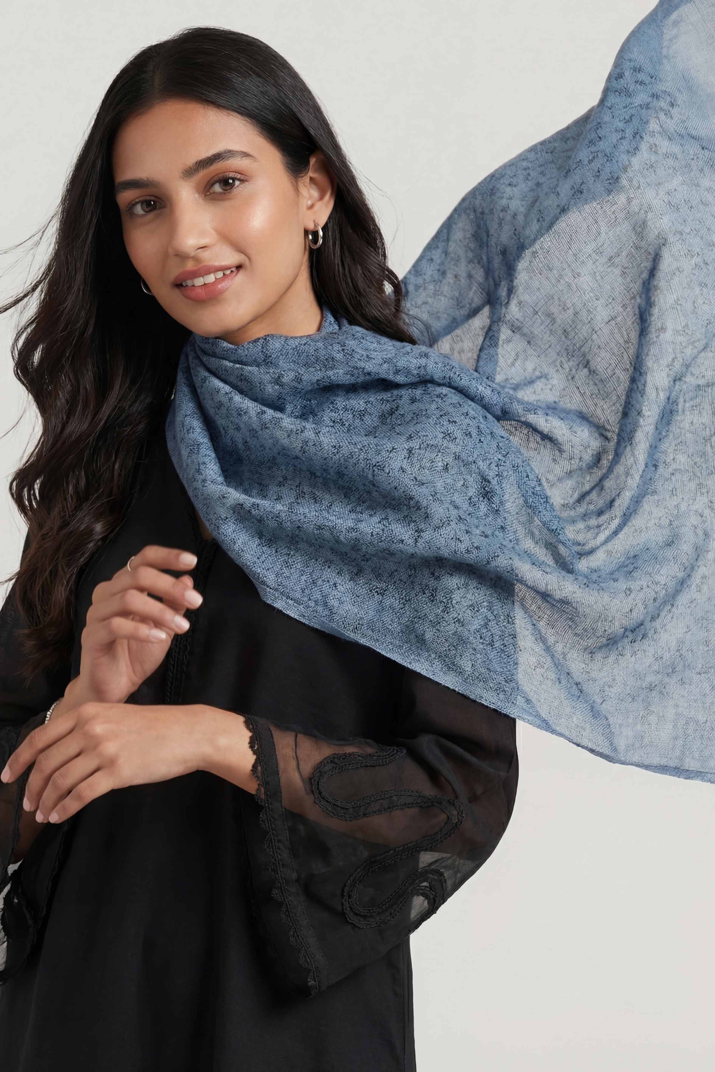 Blue Women Scarf - 447352108