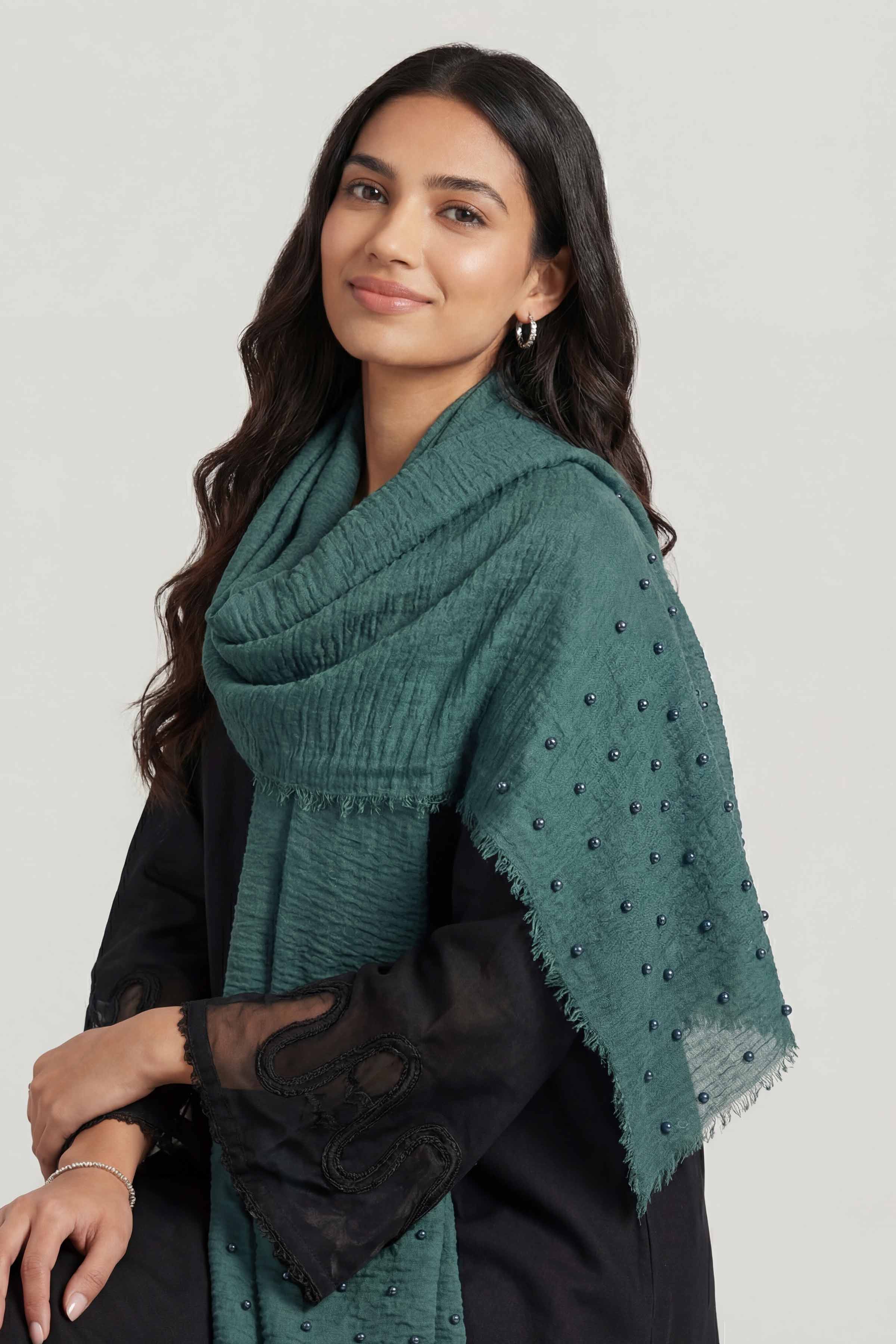 Green Women Scarf - 447372104