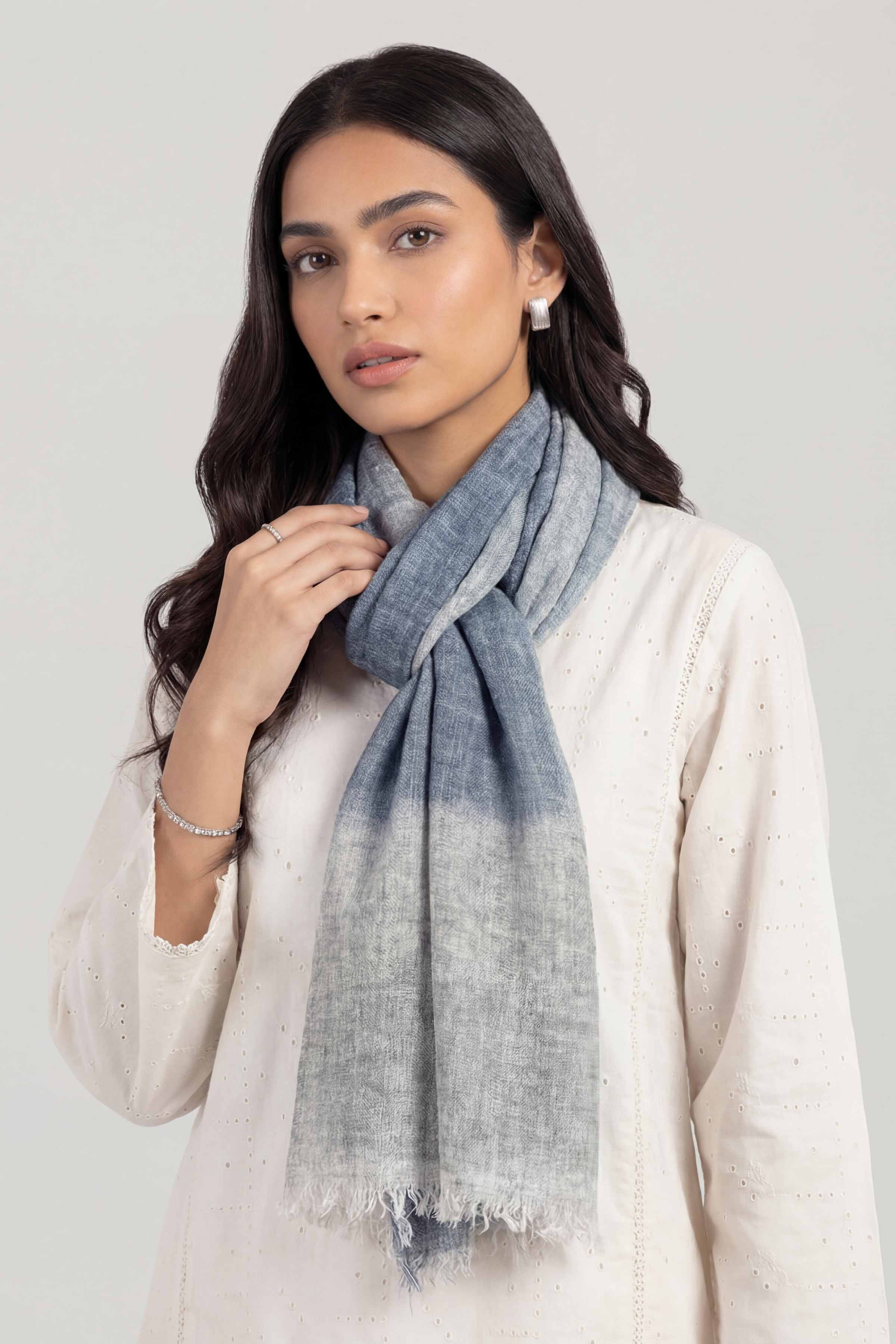 Blue Women Scarf - 447402108