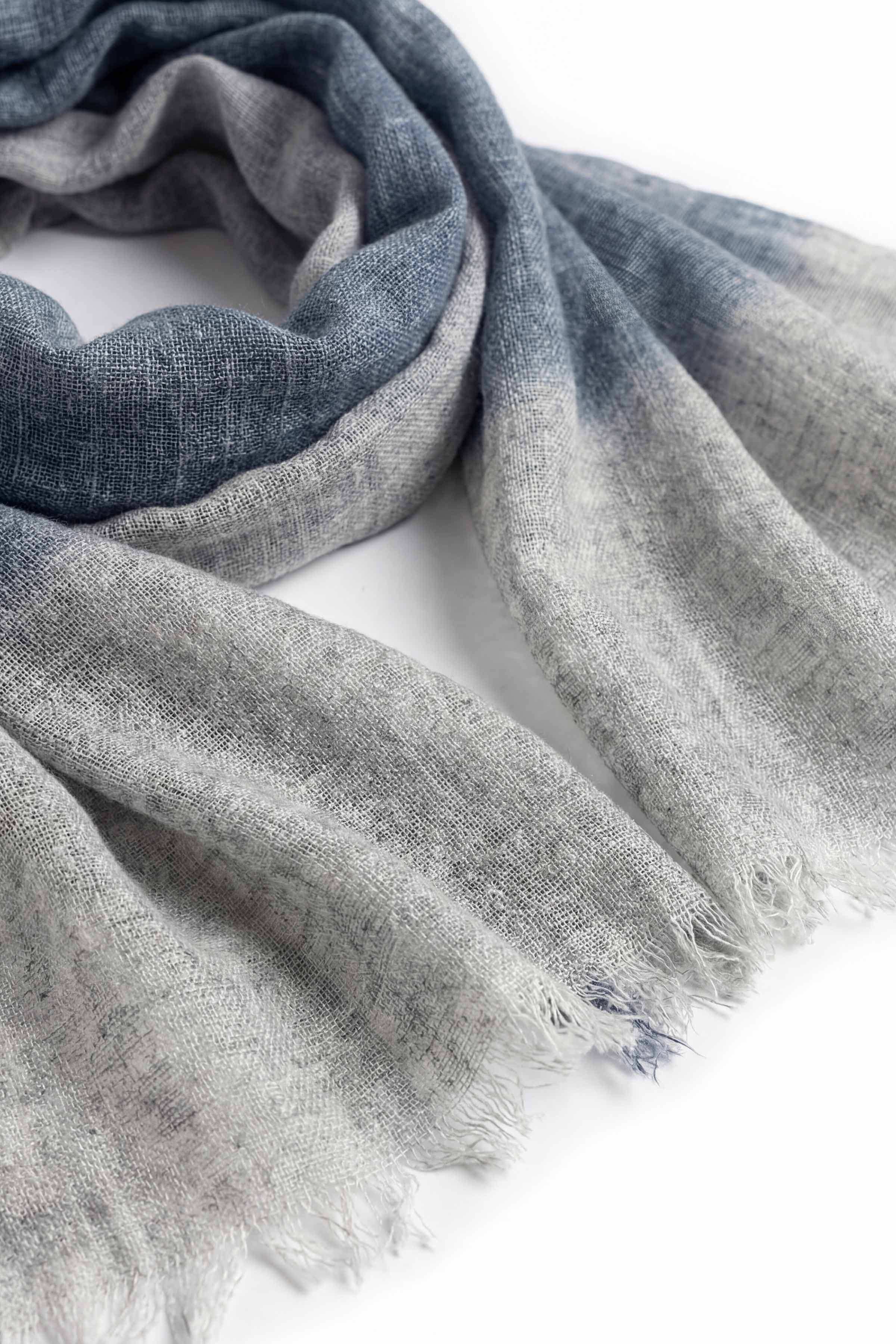 Blue Women Scarf - 447402108