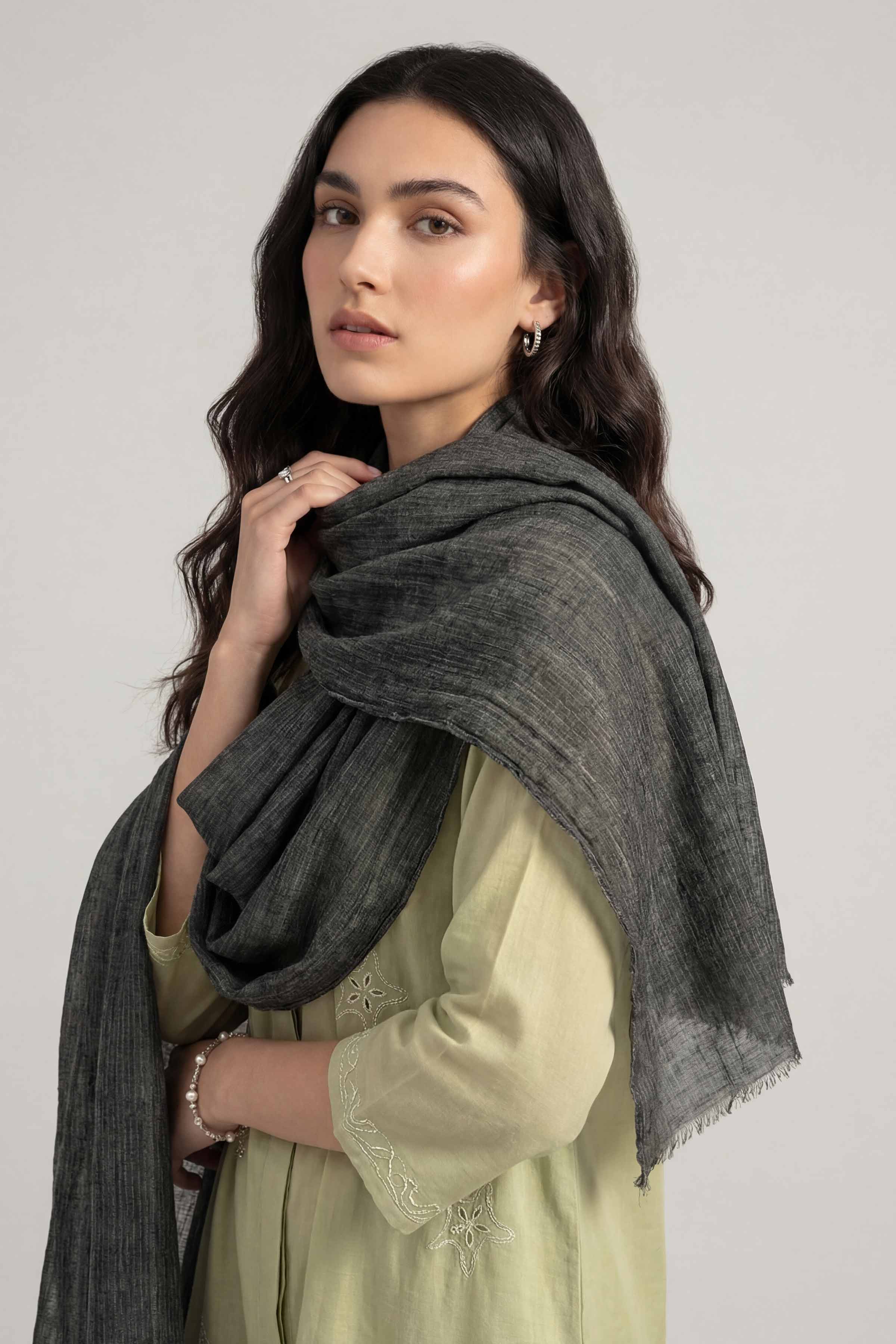 Black Women Scarf - 447422103