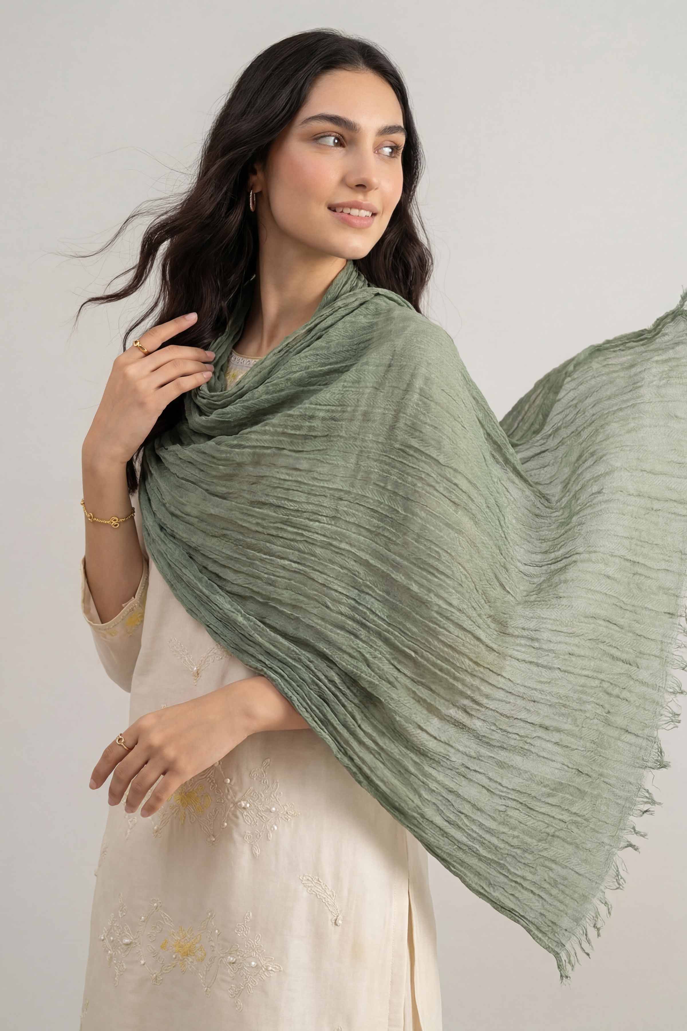 Green Women Scarf - 447462104
