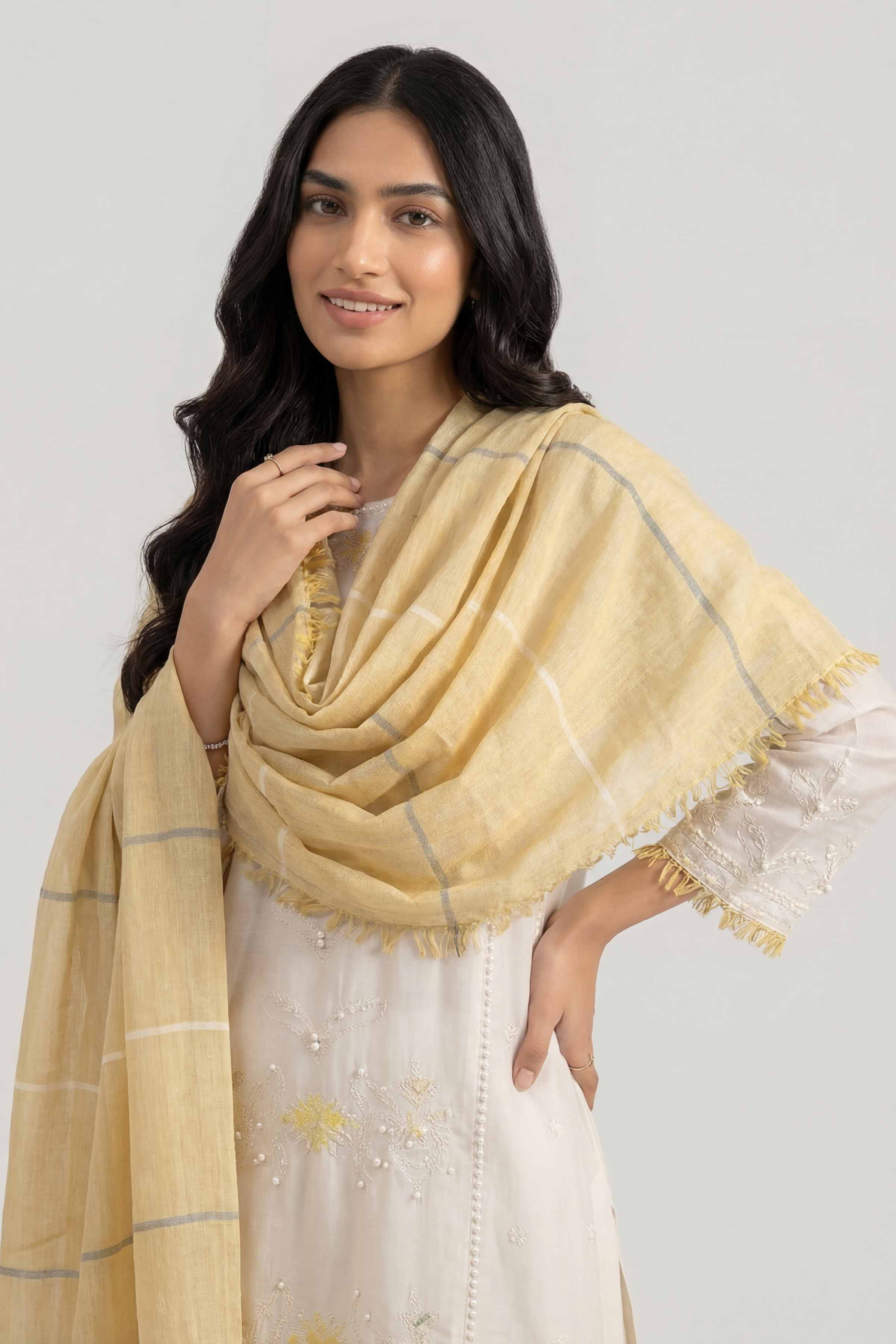 Off White Women Scarf - 447472107