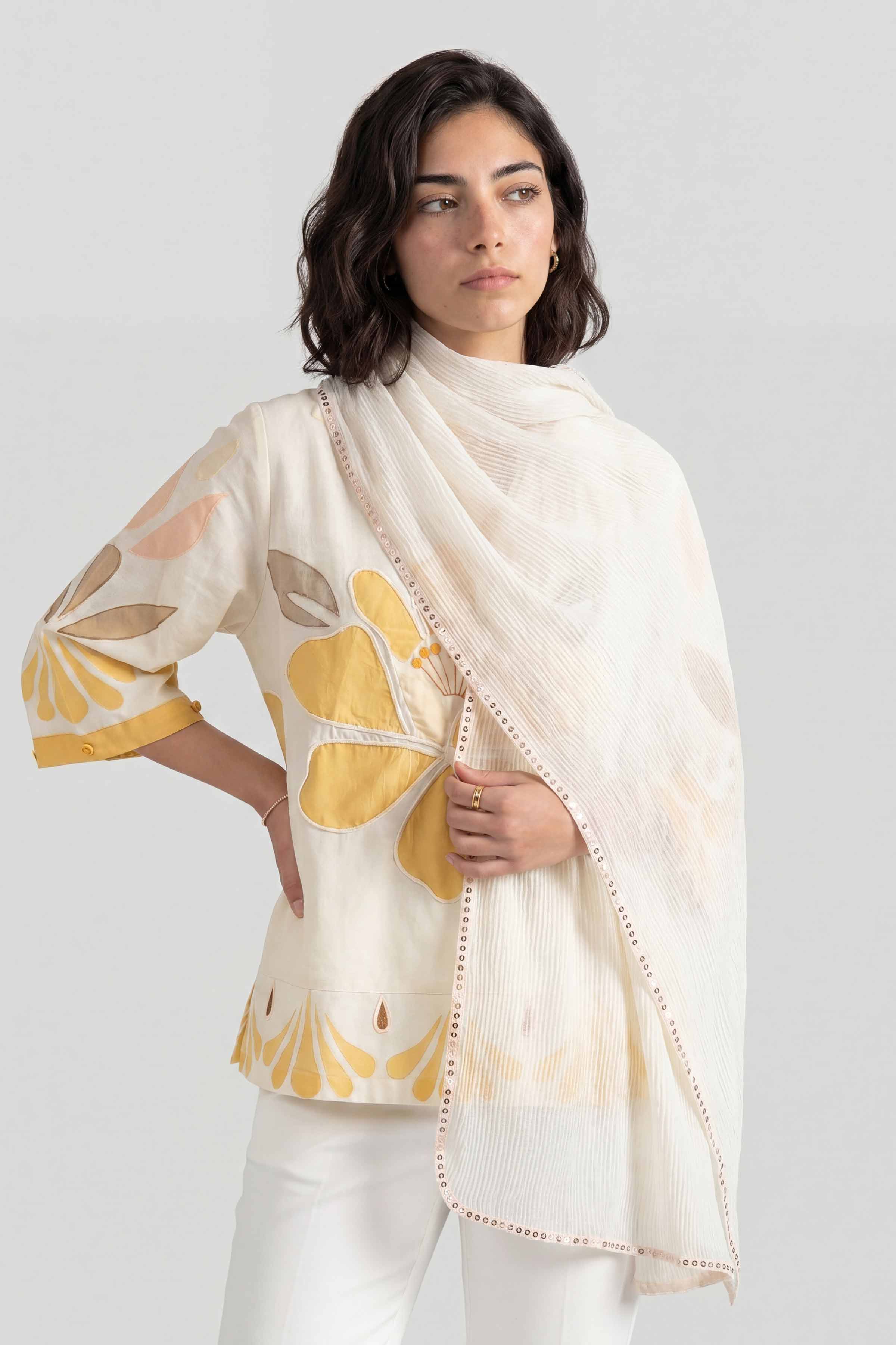White Women Scarf - 447542112