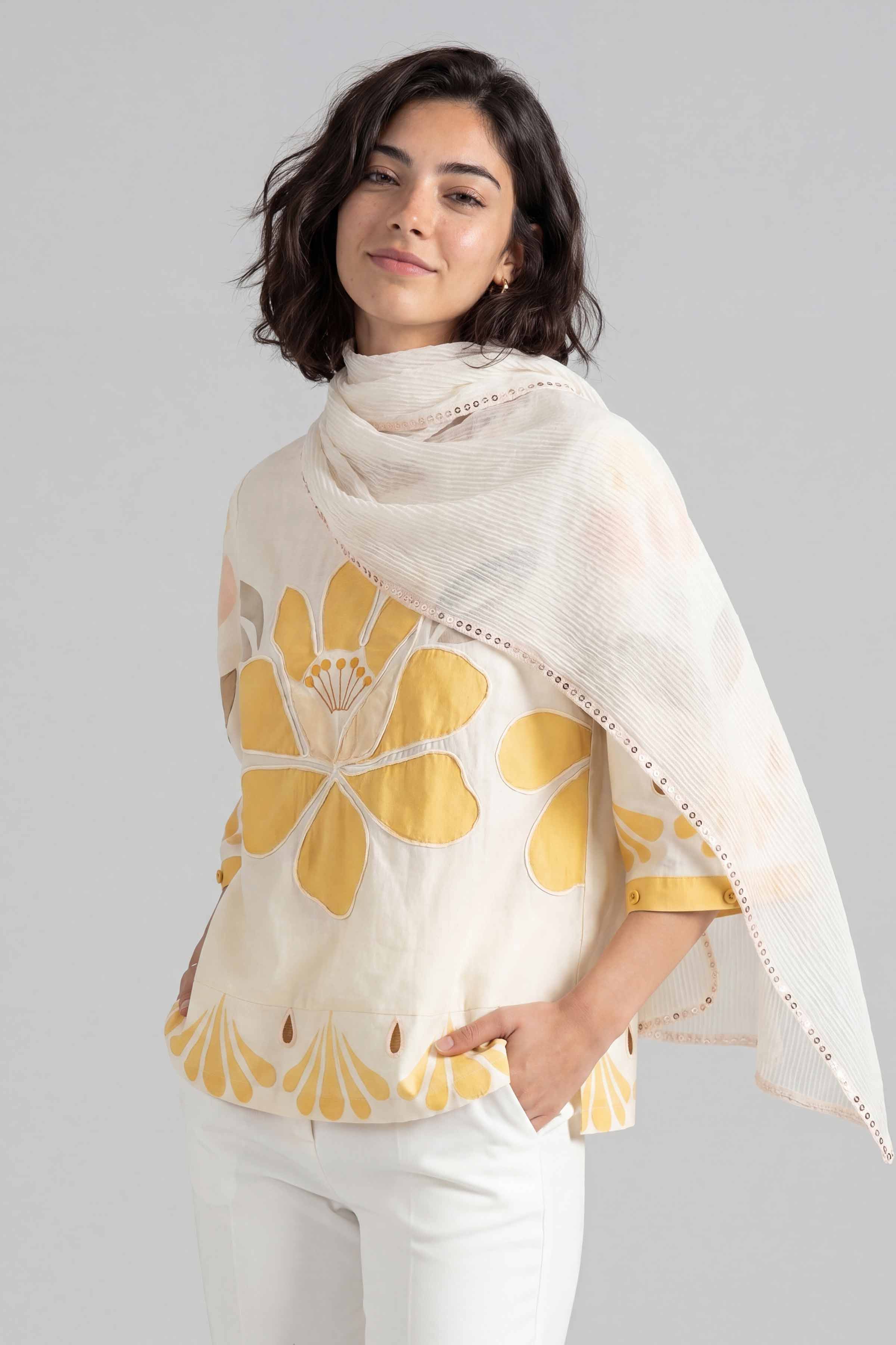 White Women Scarf - 447542112