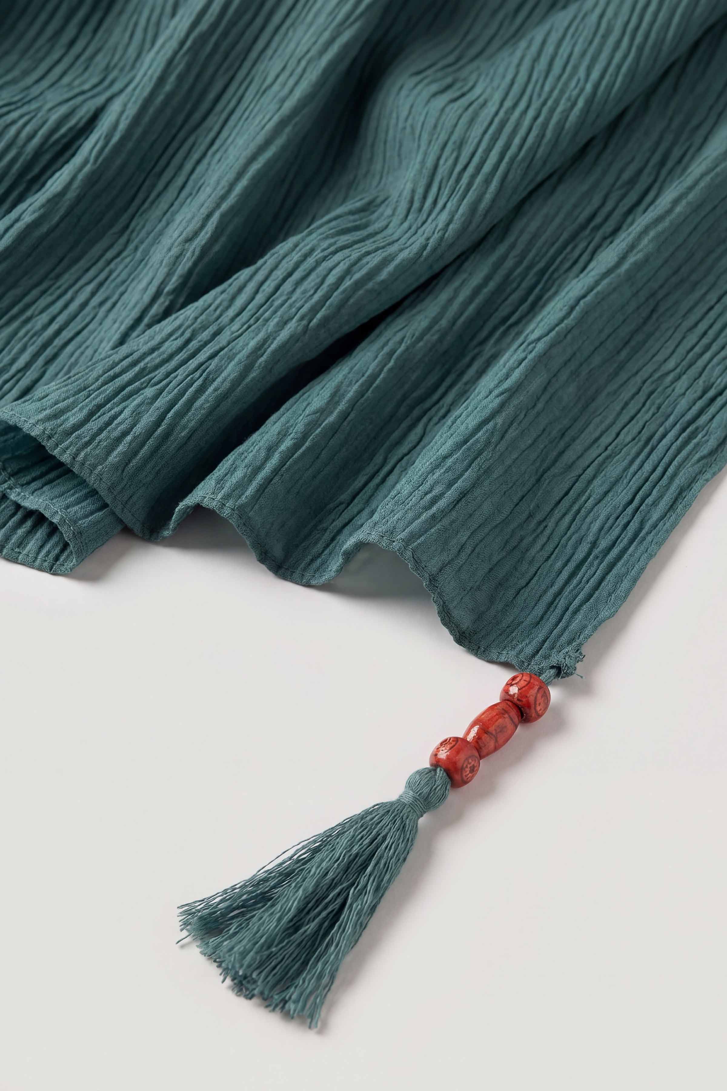 Green Women Scarf - 447552104