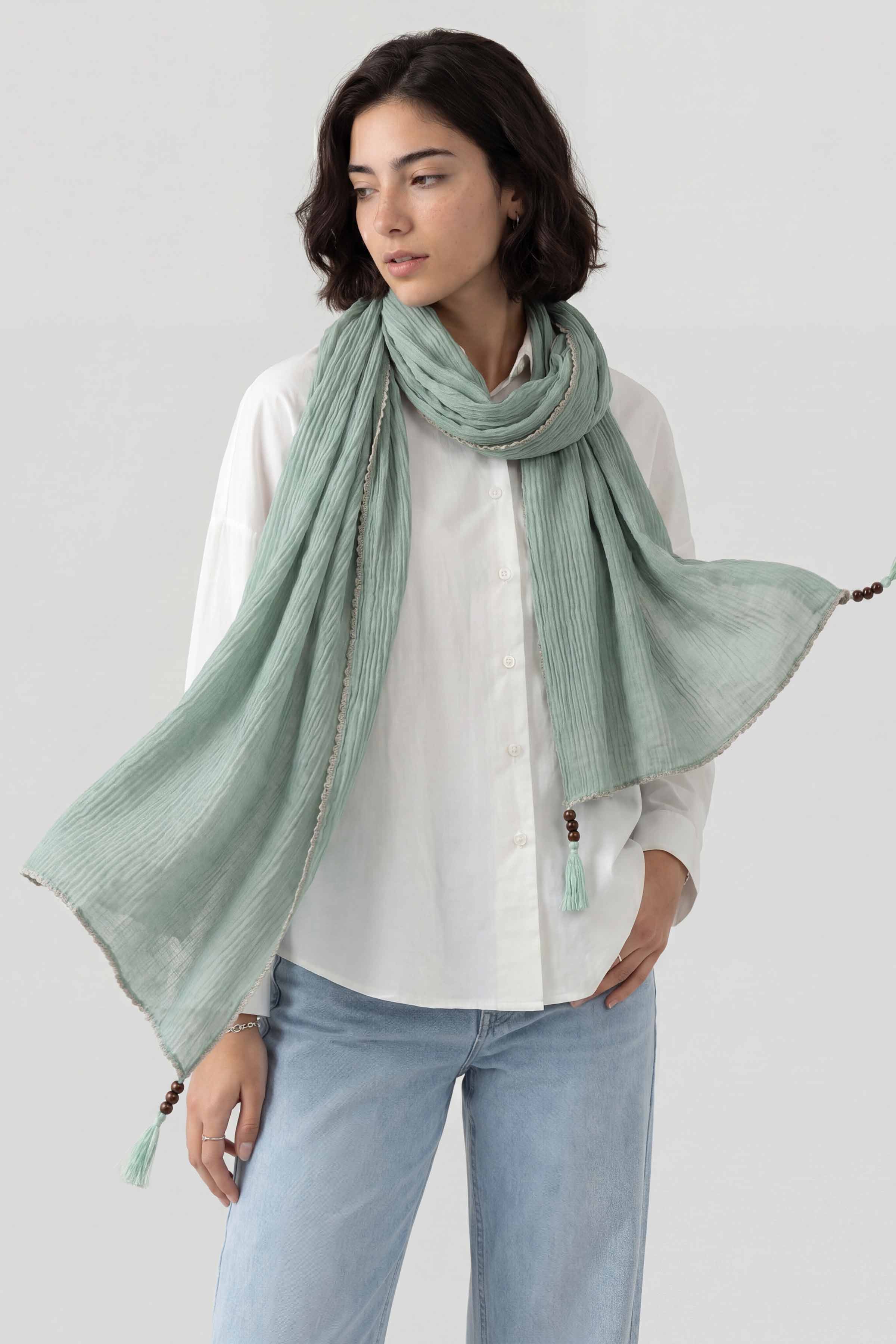 Green Women Scarf - 447632104