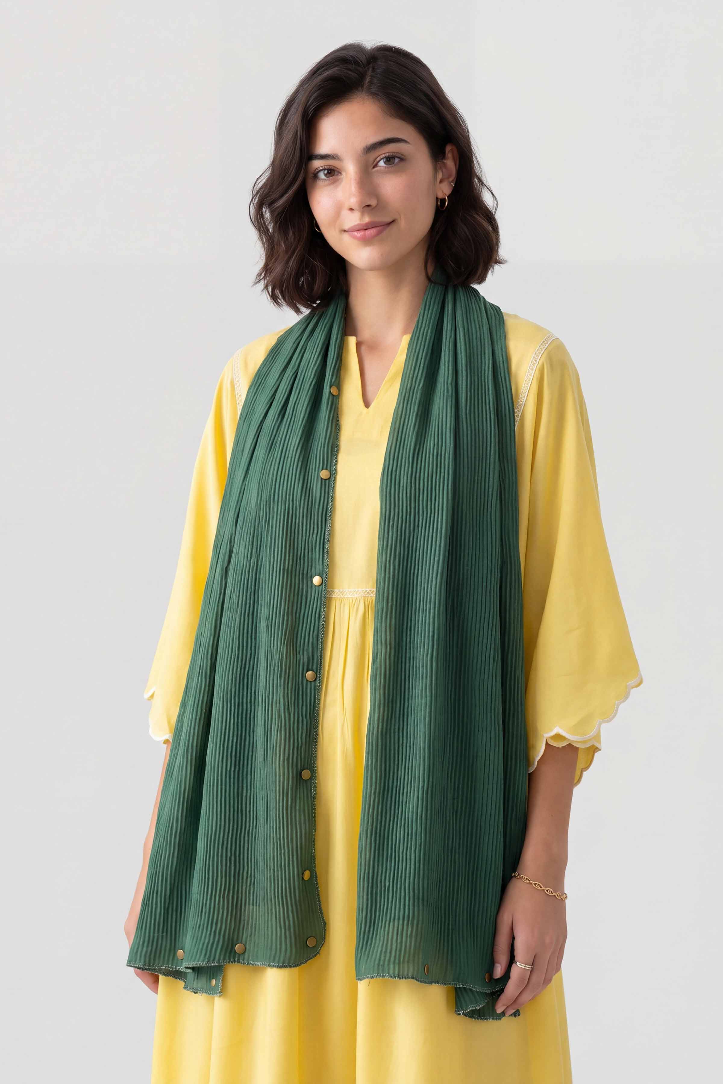 Green Women Scarf - 447652104