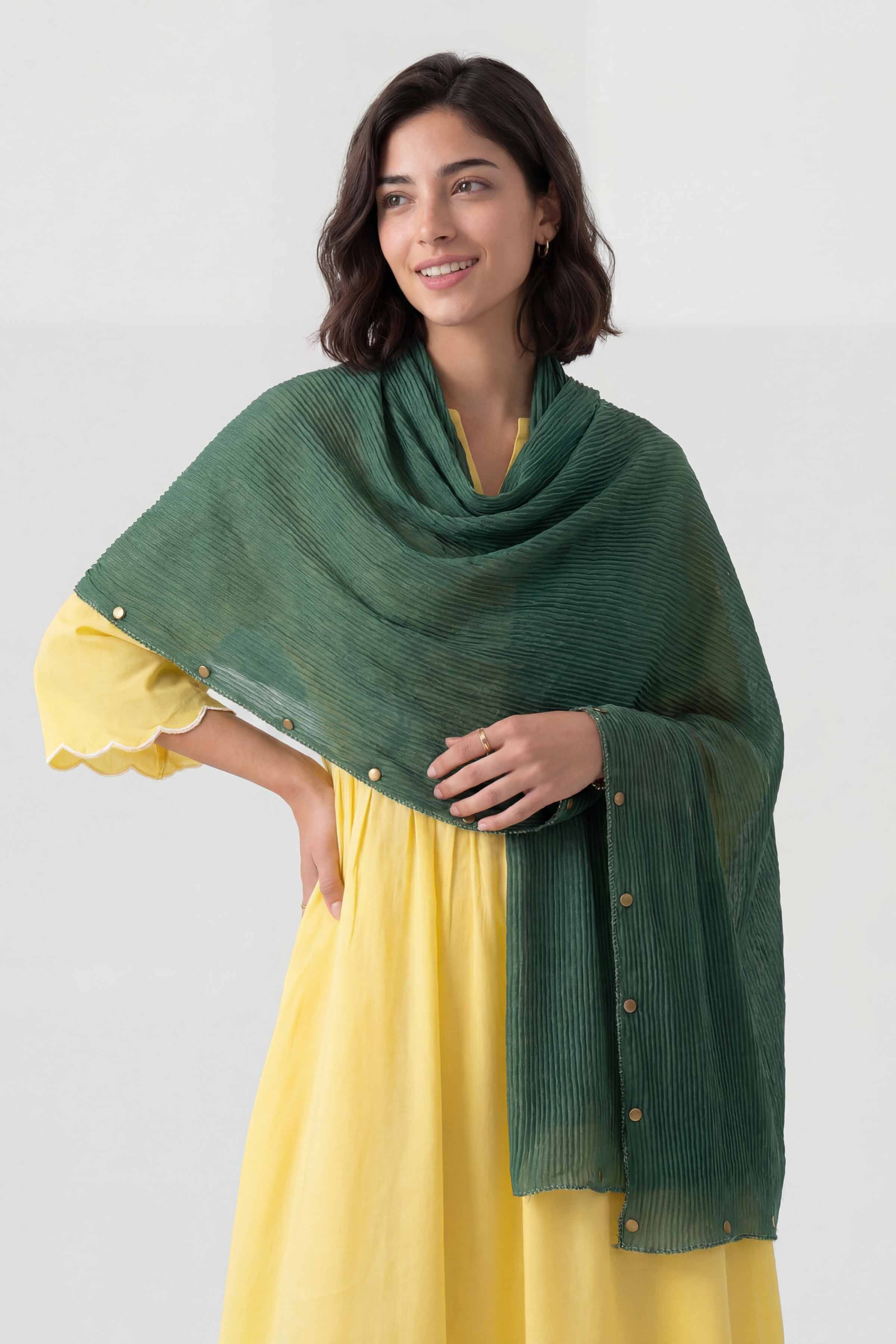 Green Women Scarf - 447652104