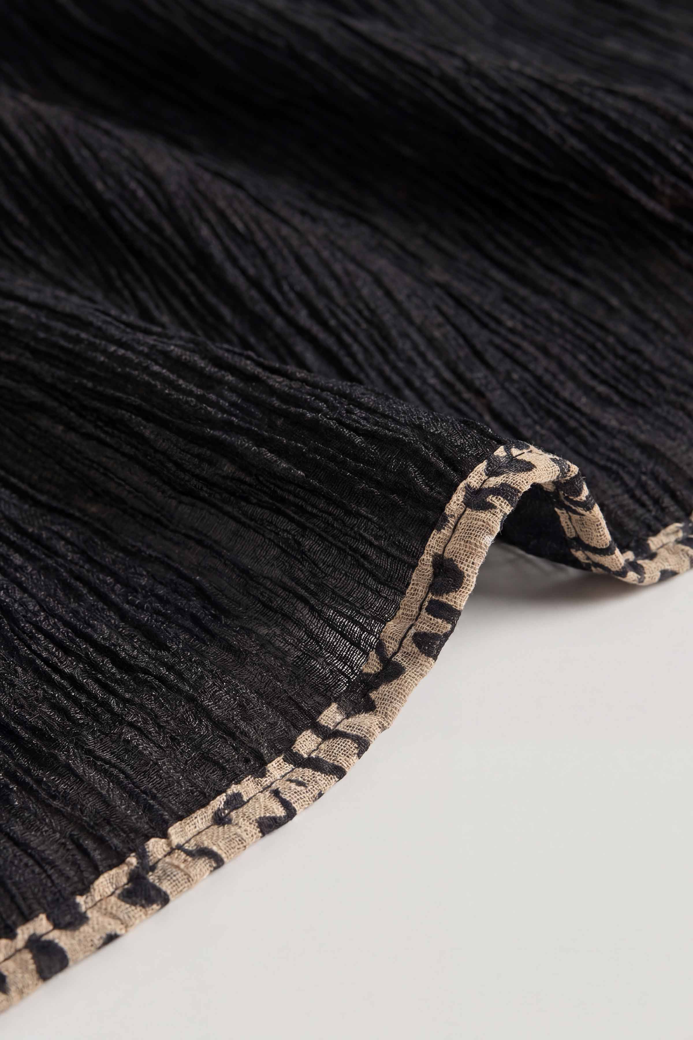 Black Women Scarf - 447672103