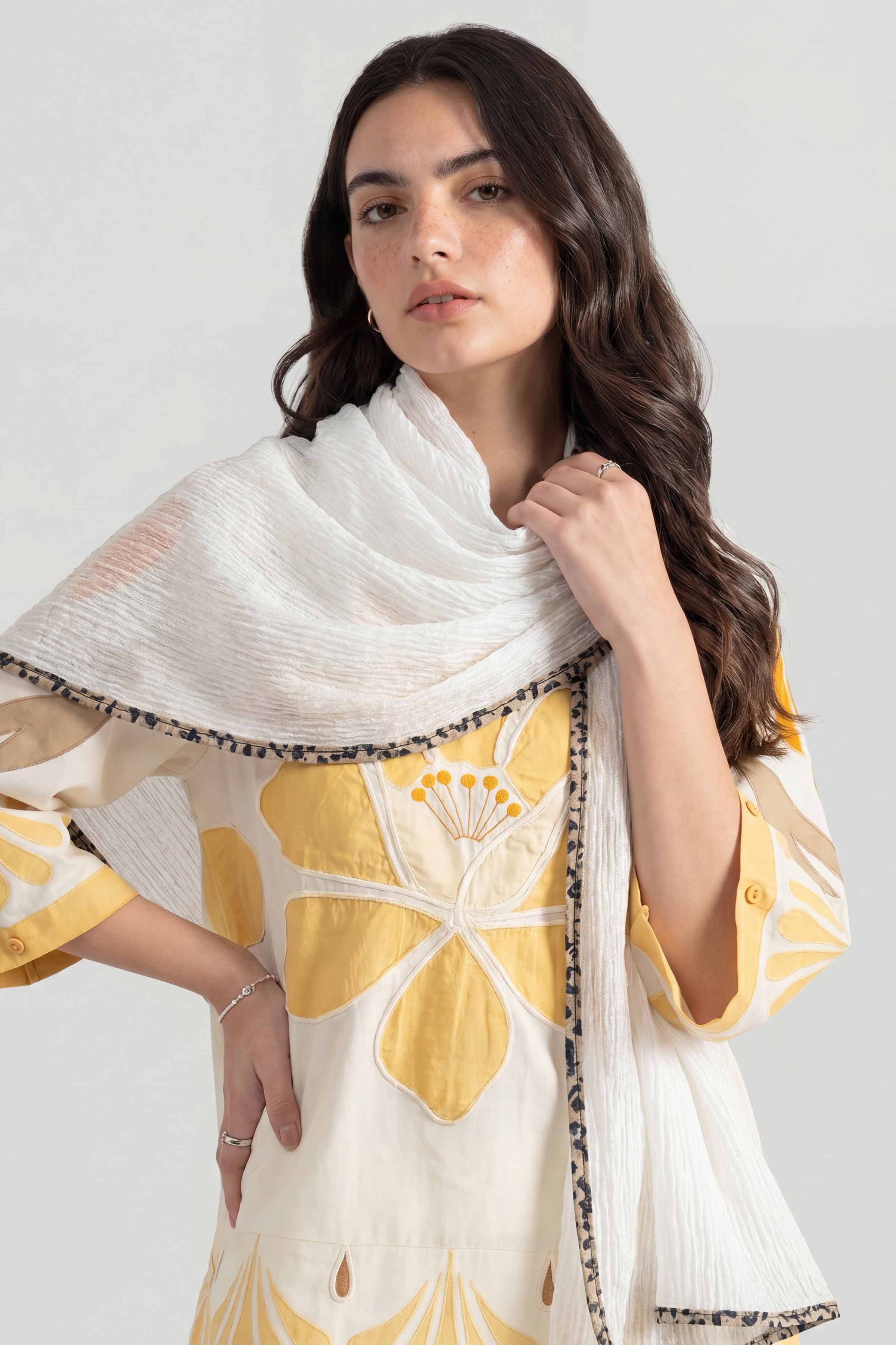 White Women Scarf - 447672112