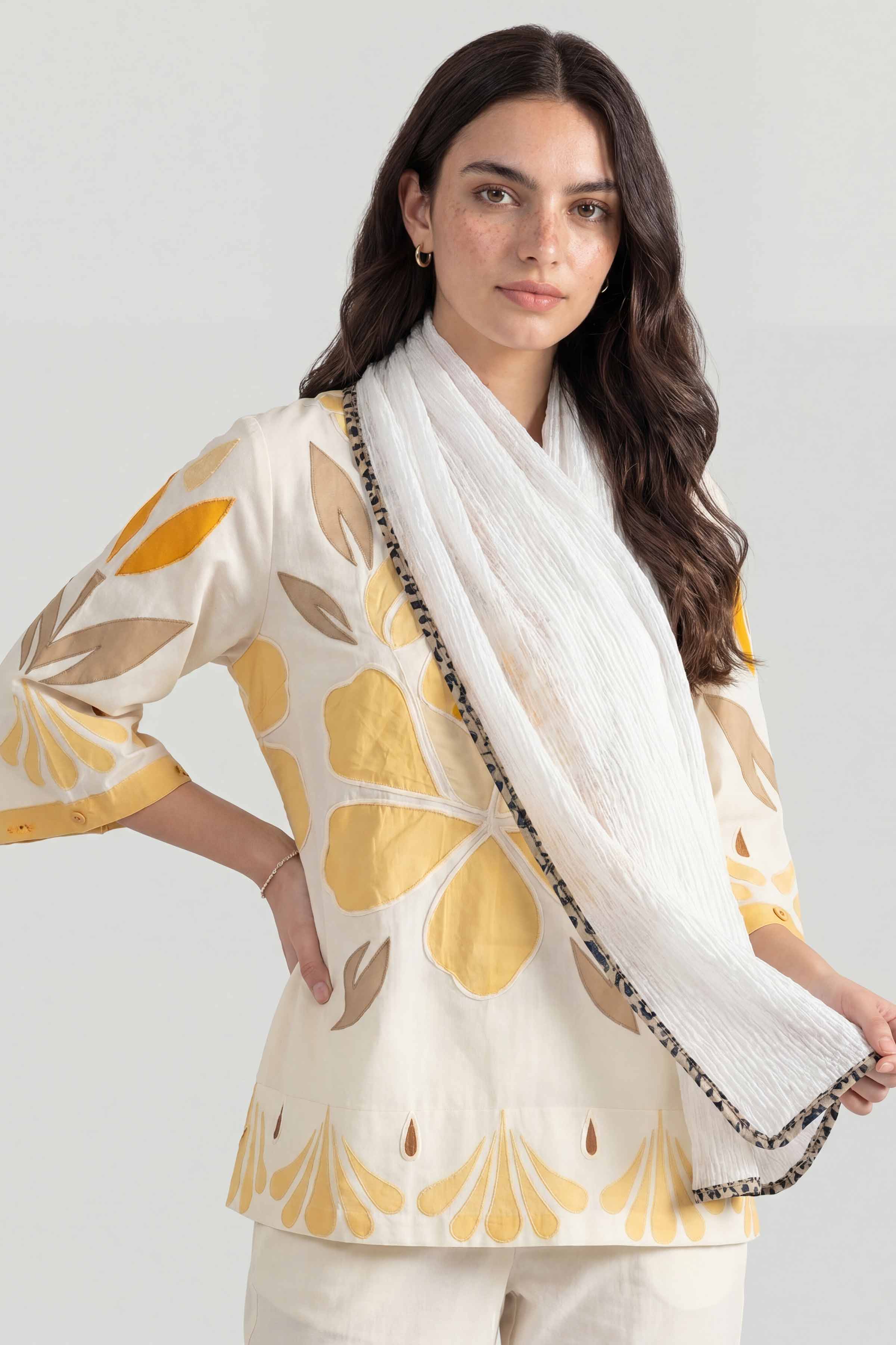 White Women Scarf - 447672112