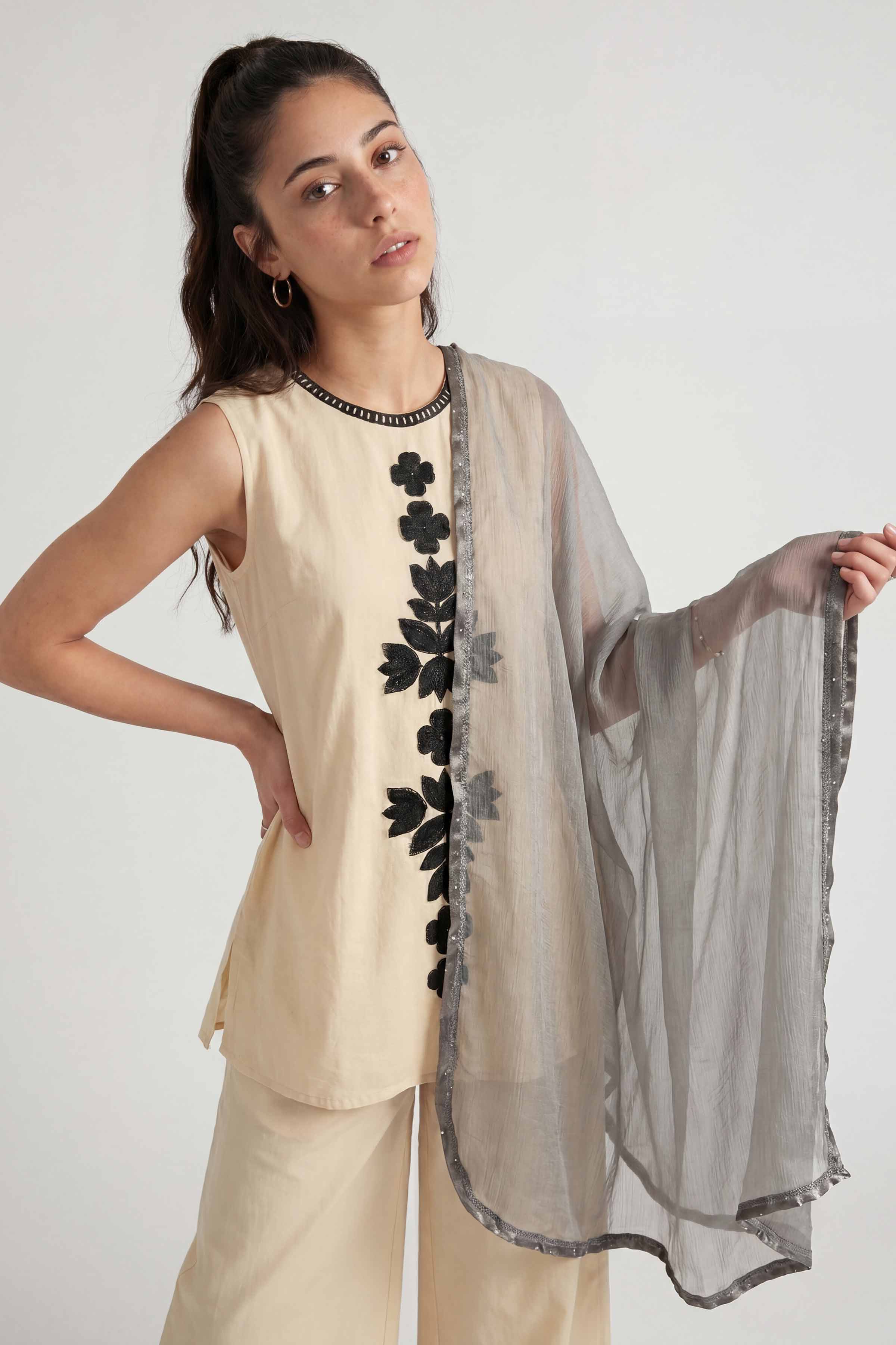 Grey Women Scarf - 447712111