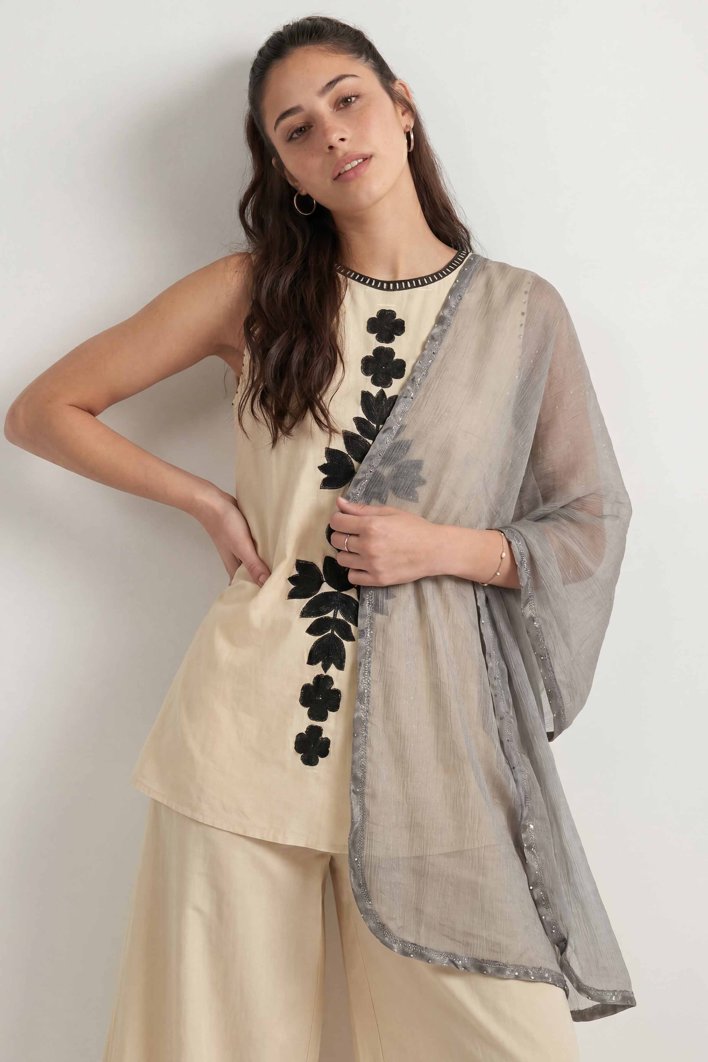 Grey Women Scarf - 447712111