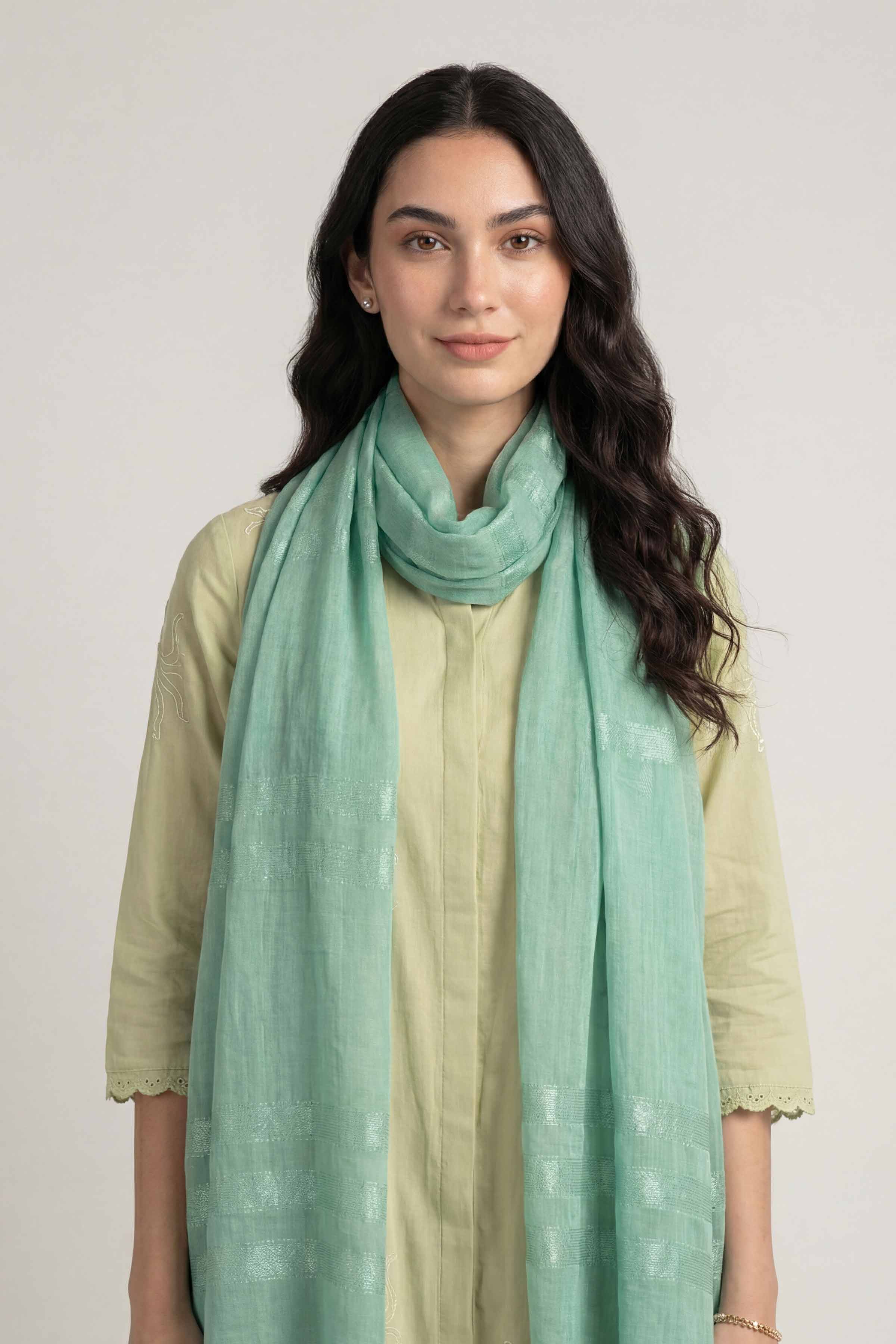 Green Women Scarf - 72070961