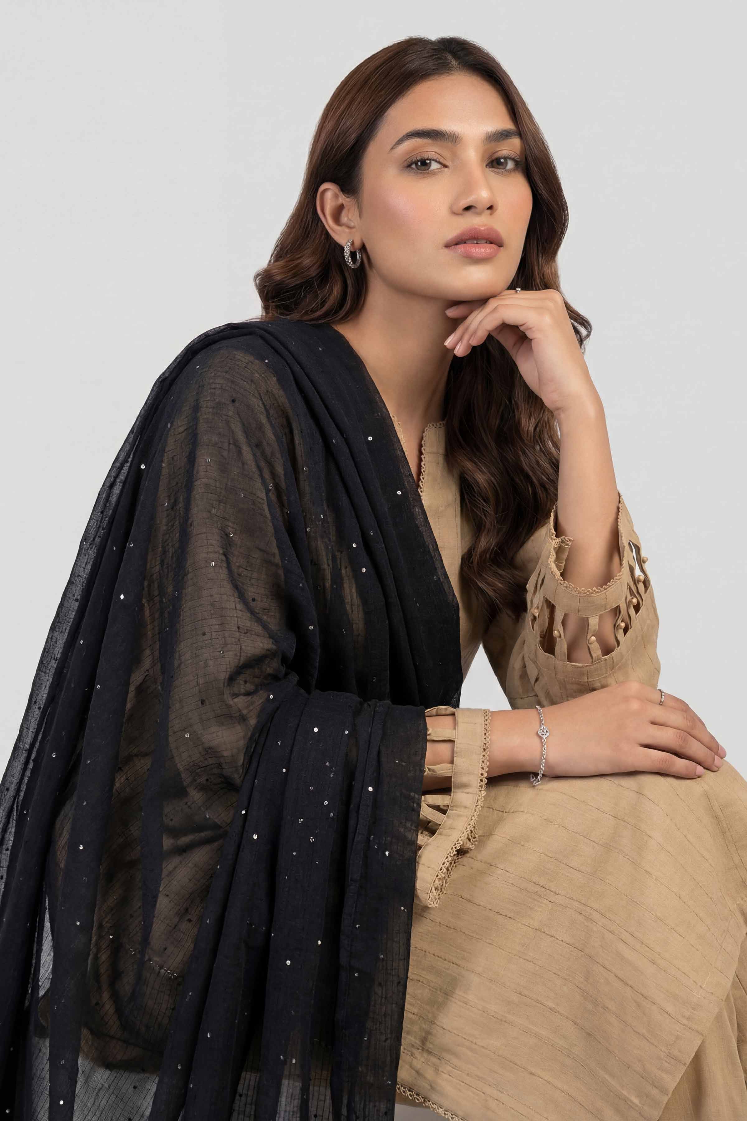Black Women Scarf - 447822103