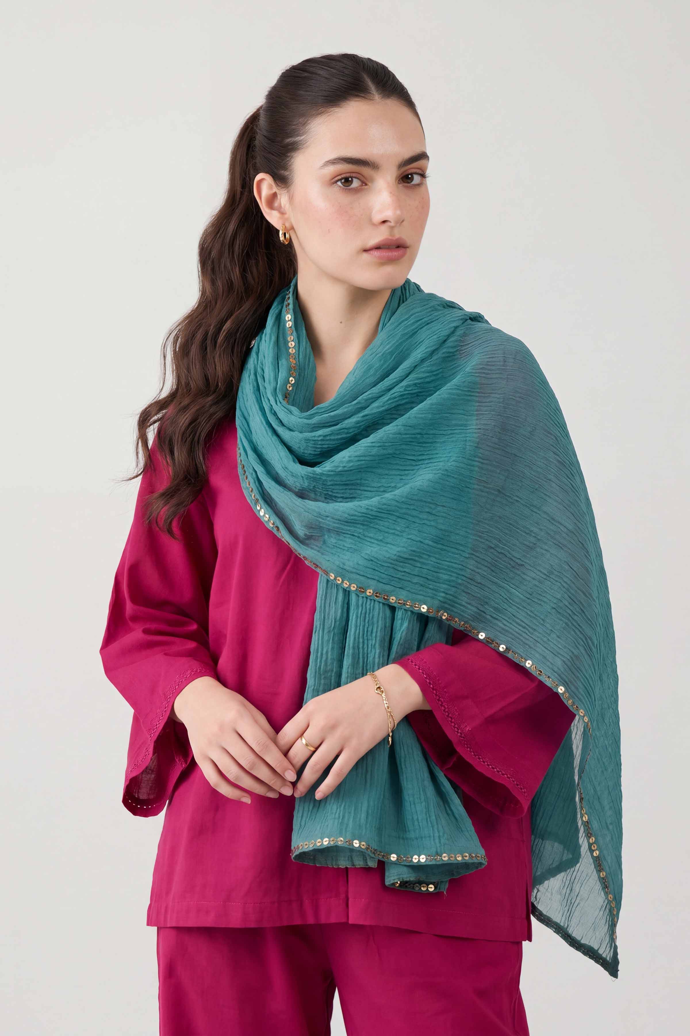 Green Women Scarf - 447862104