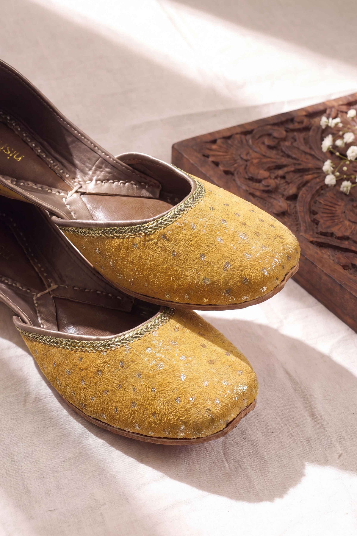 Yellow Khussa-1718343702
