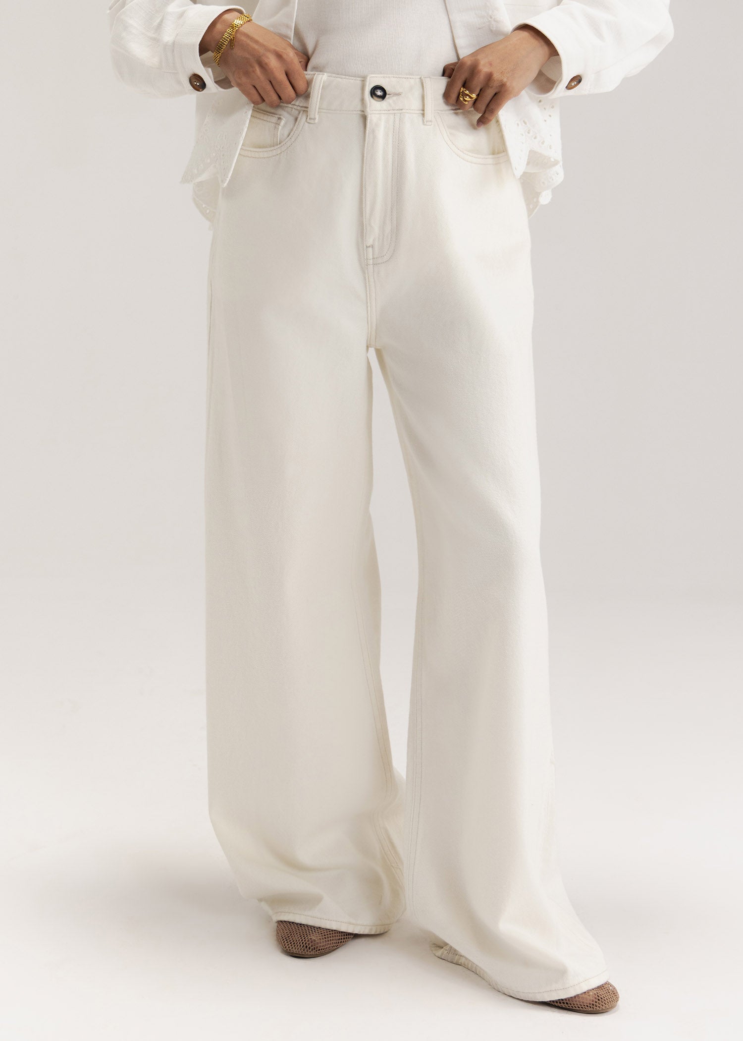 Wide Legged Jeans-WS26-191