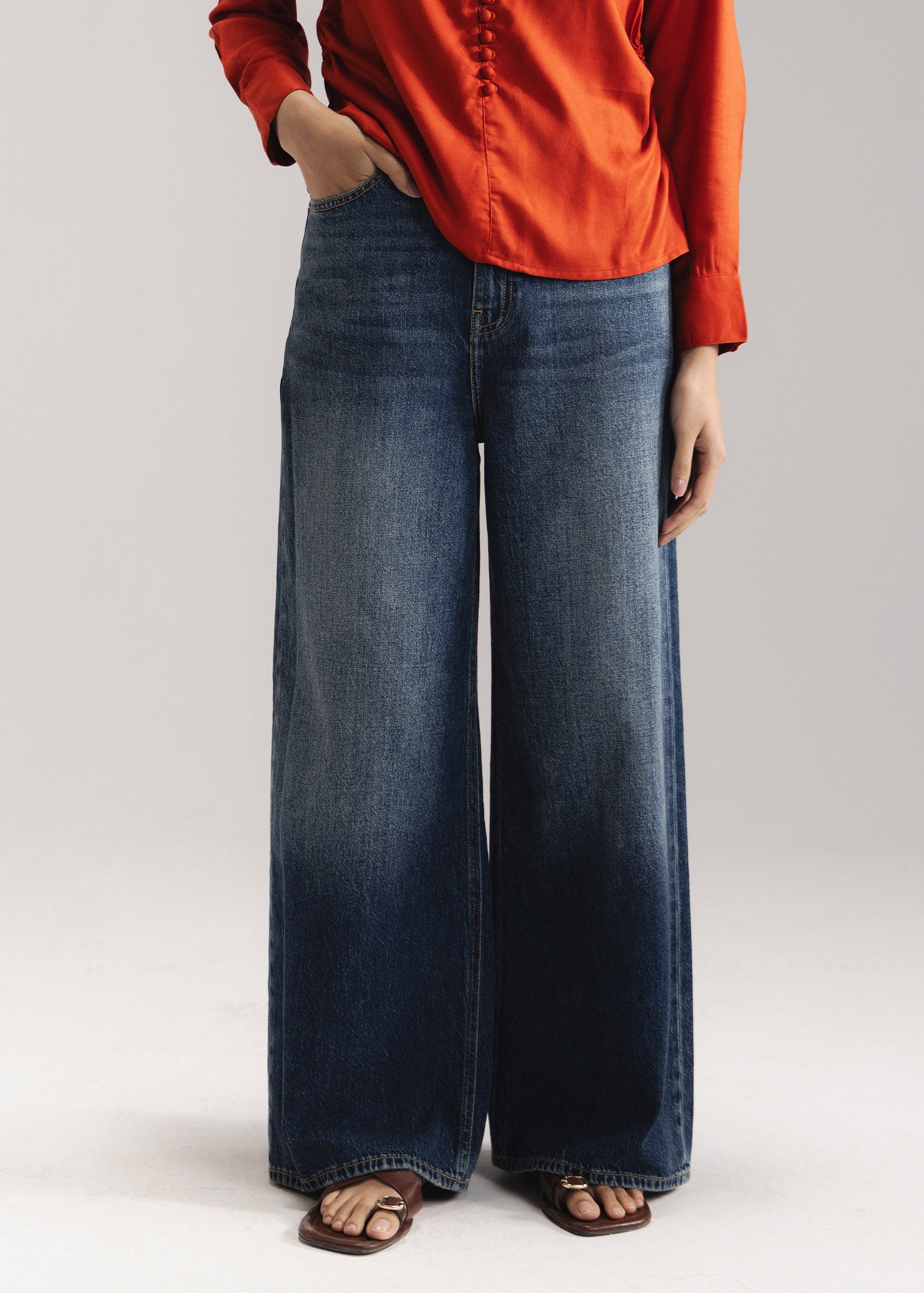 Wide Legged Jeans- WS26-192
