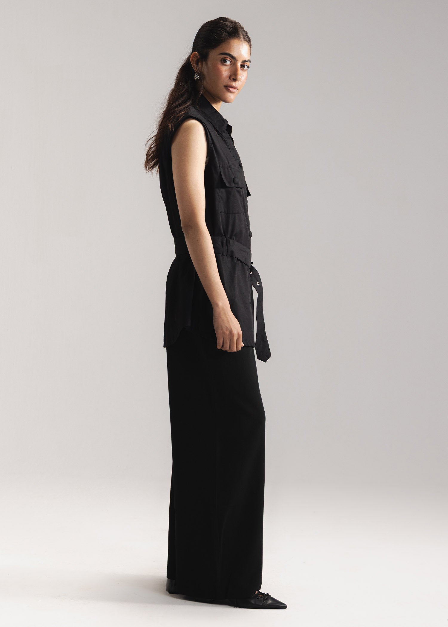 Button Down Sleeveless Shirt- WS26-45