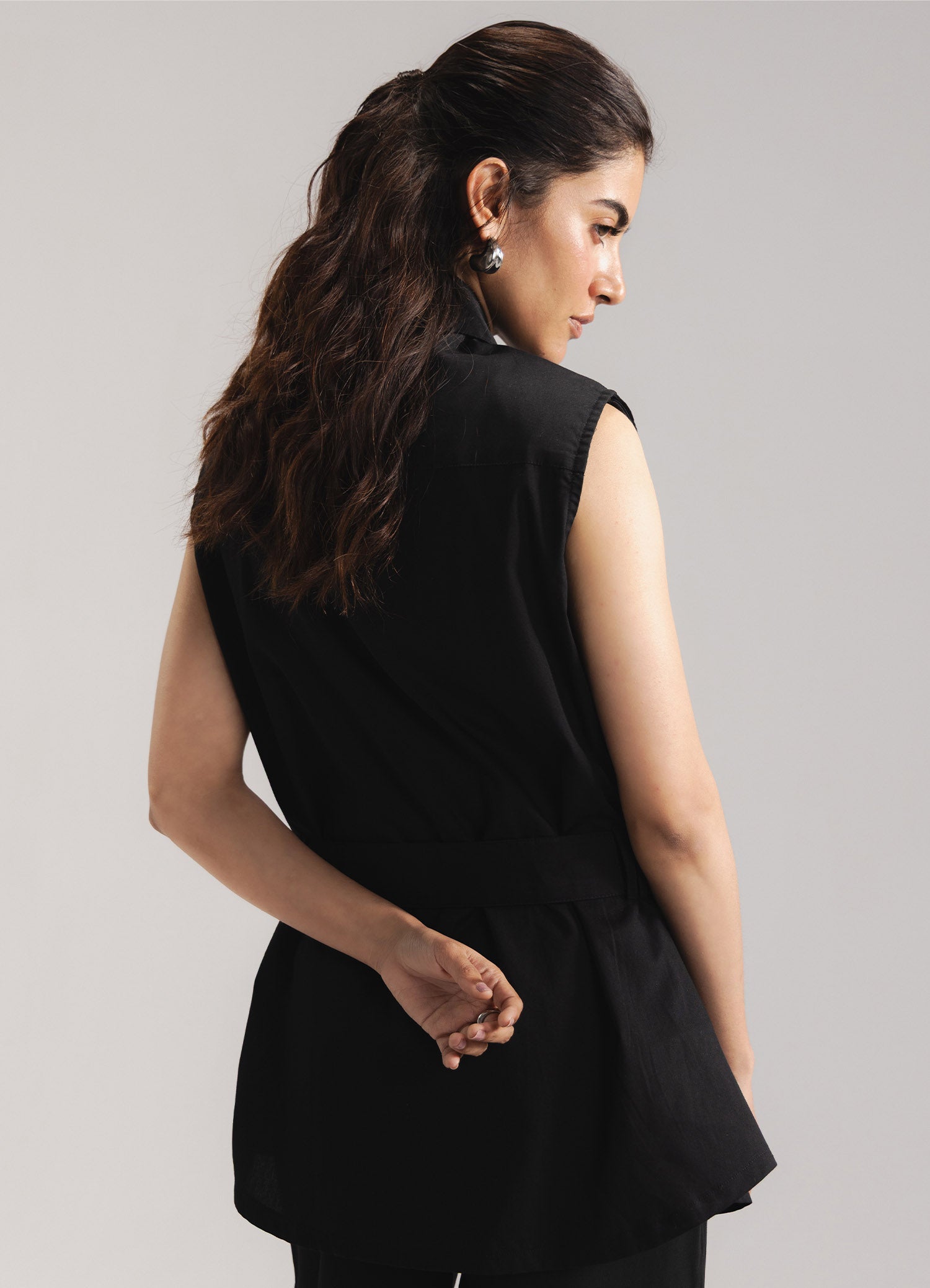 Button Down Sleeveless Shirt- WS26-45