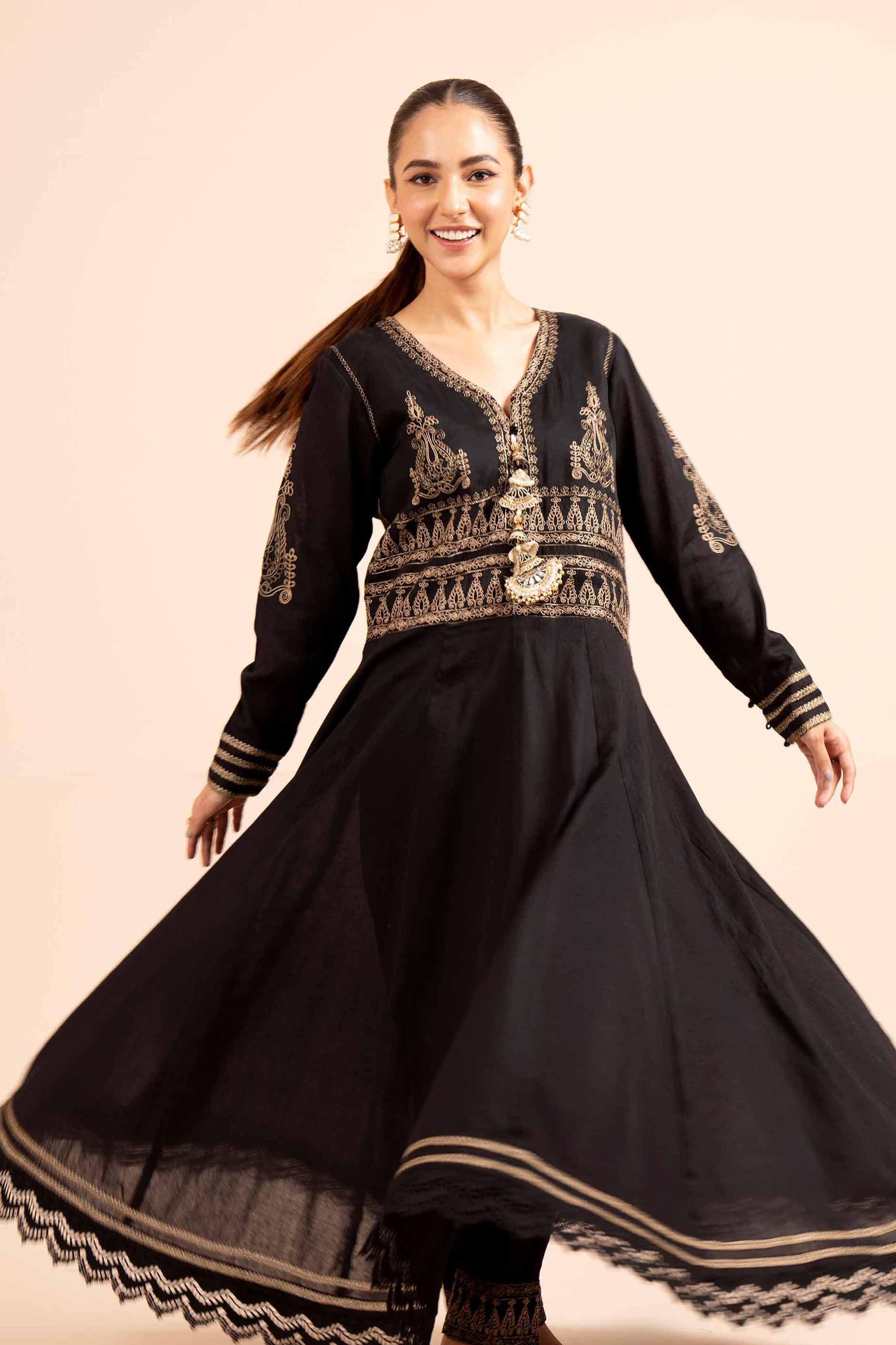 2 Piece - Dyed Embroidered Suit - 42404024