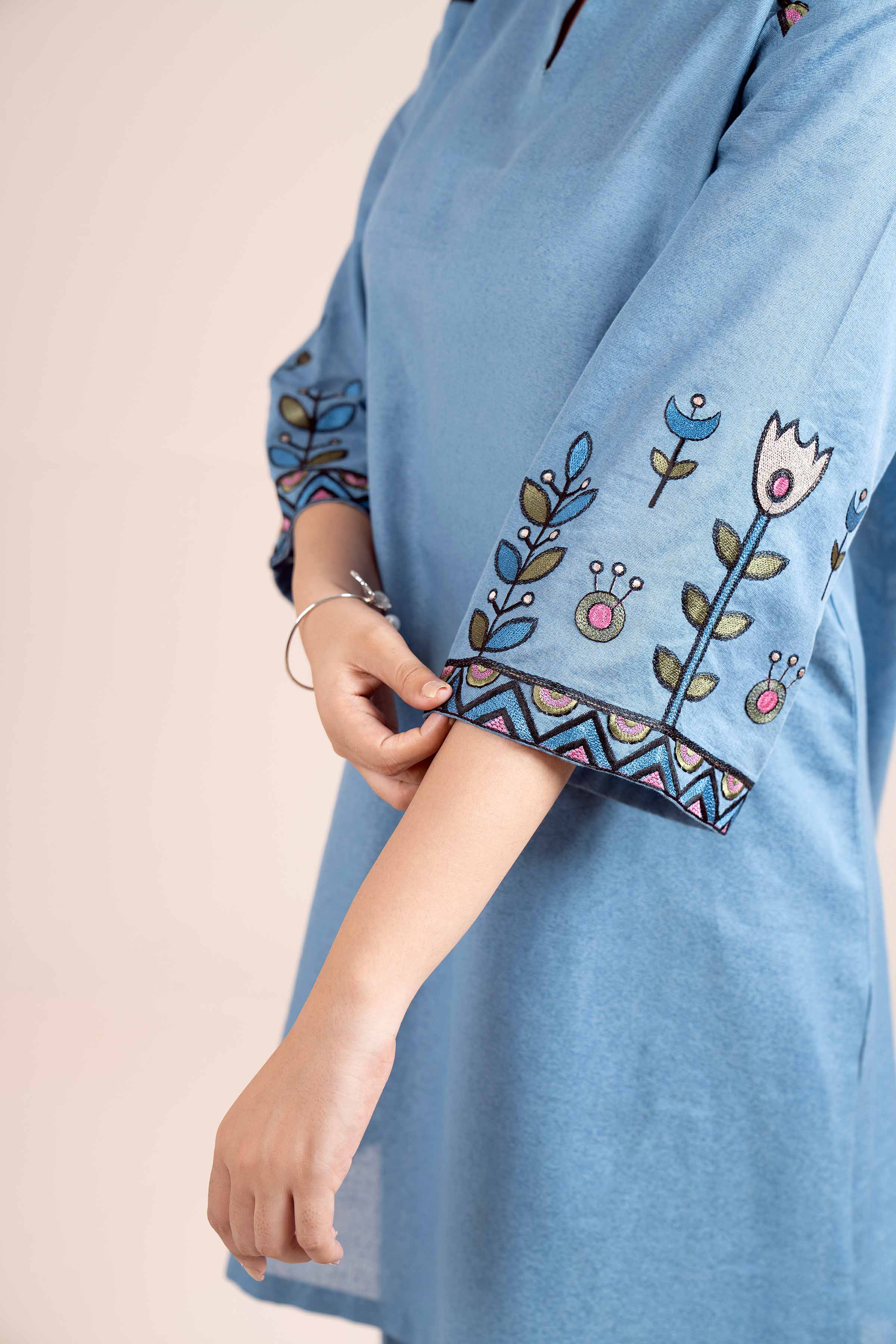 2 Piece - Dyed Embroidered Suit - 42404045