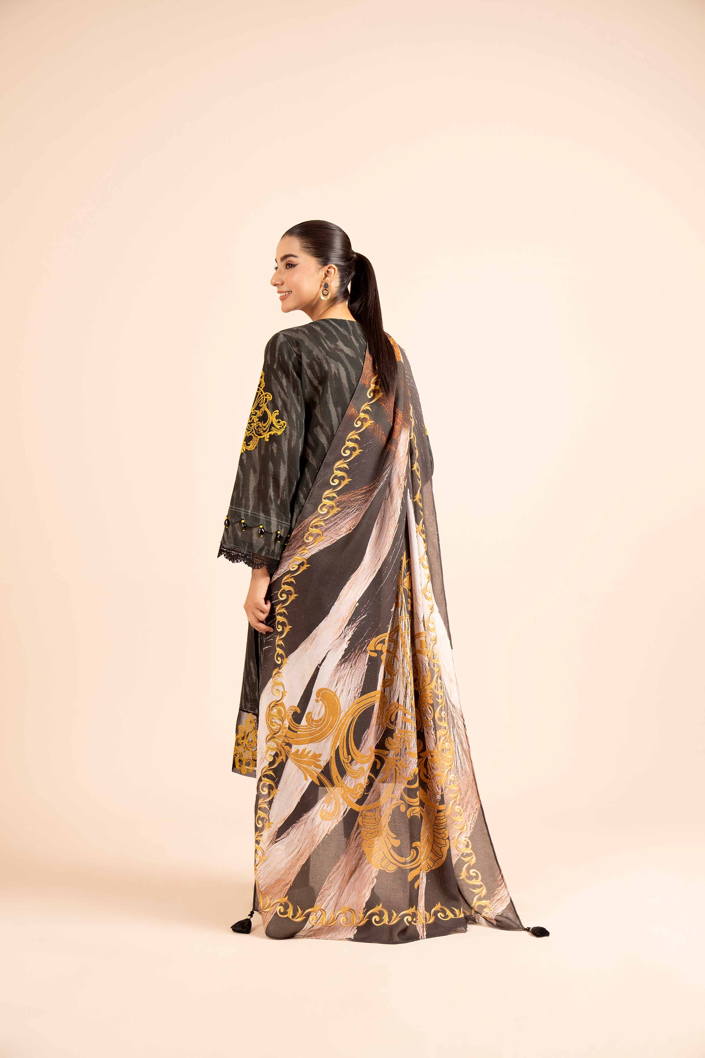 2 Piece - Printed Embroidered Suit - 42404087