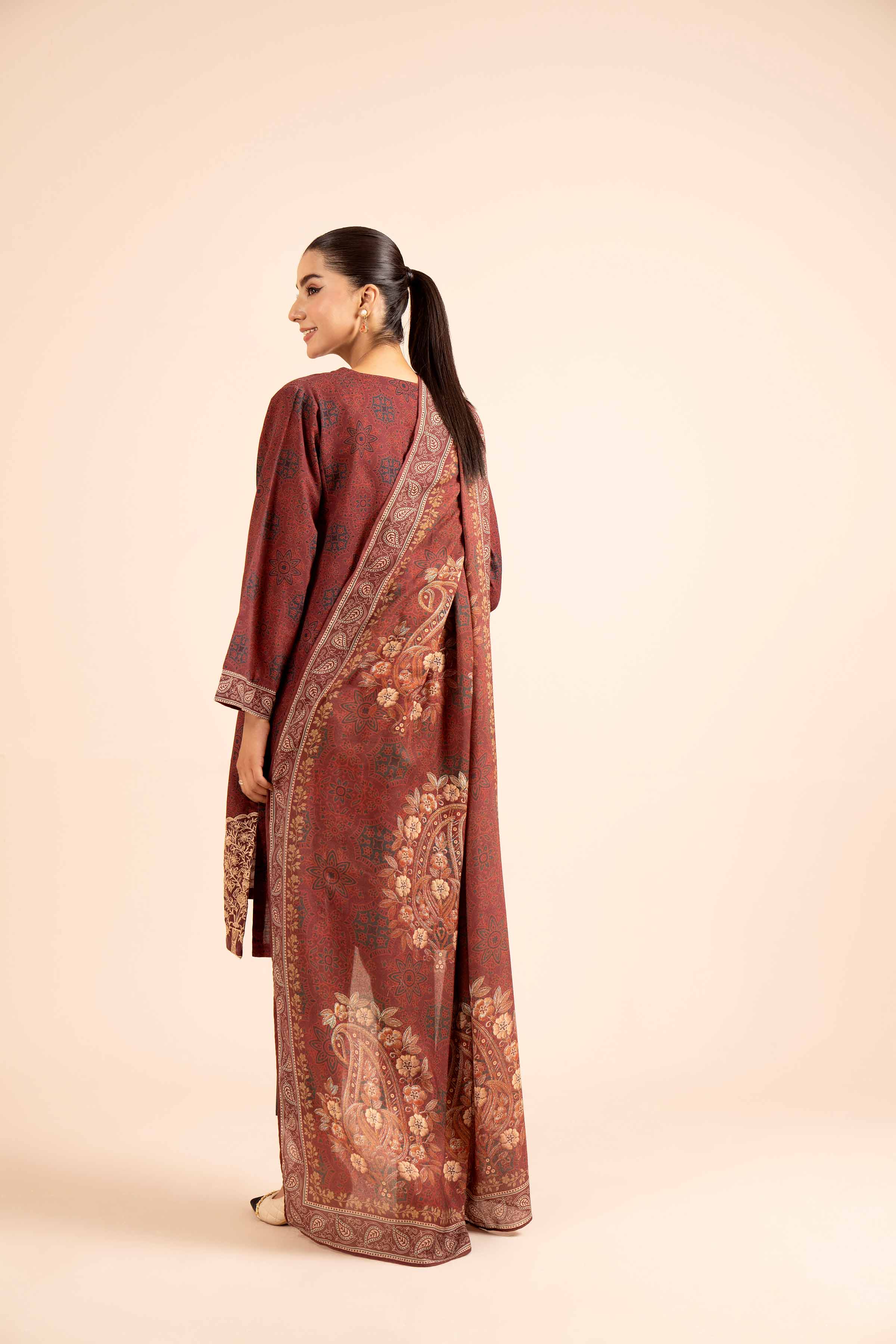 2 Piece - Printed Embroidered Suit - 42404091