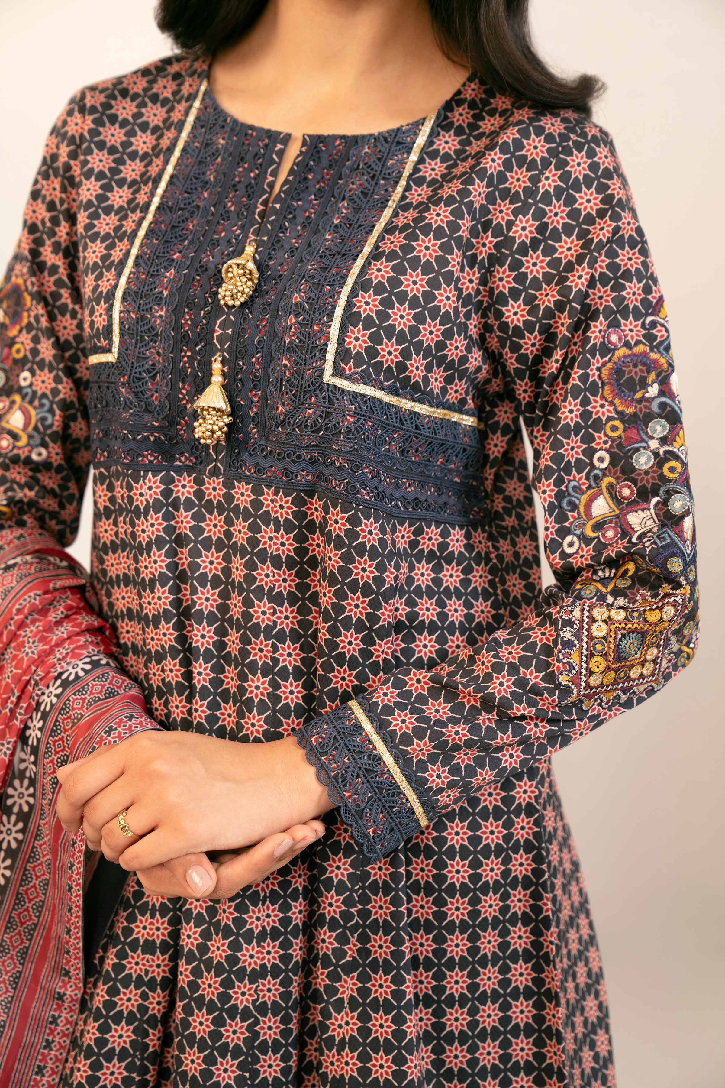 3 Piece - Printed Embroidered Suit - 42404145