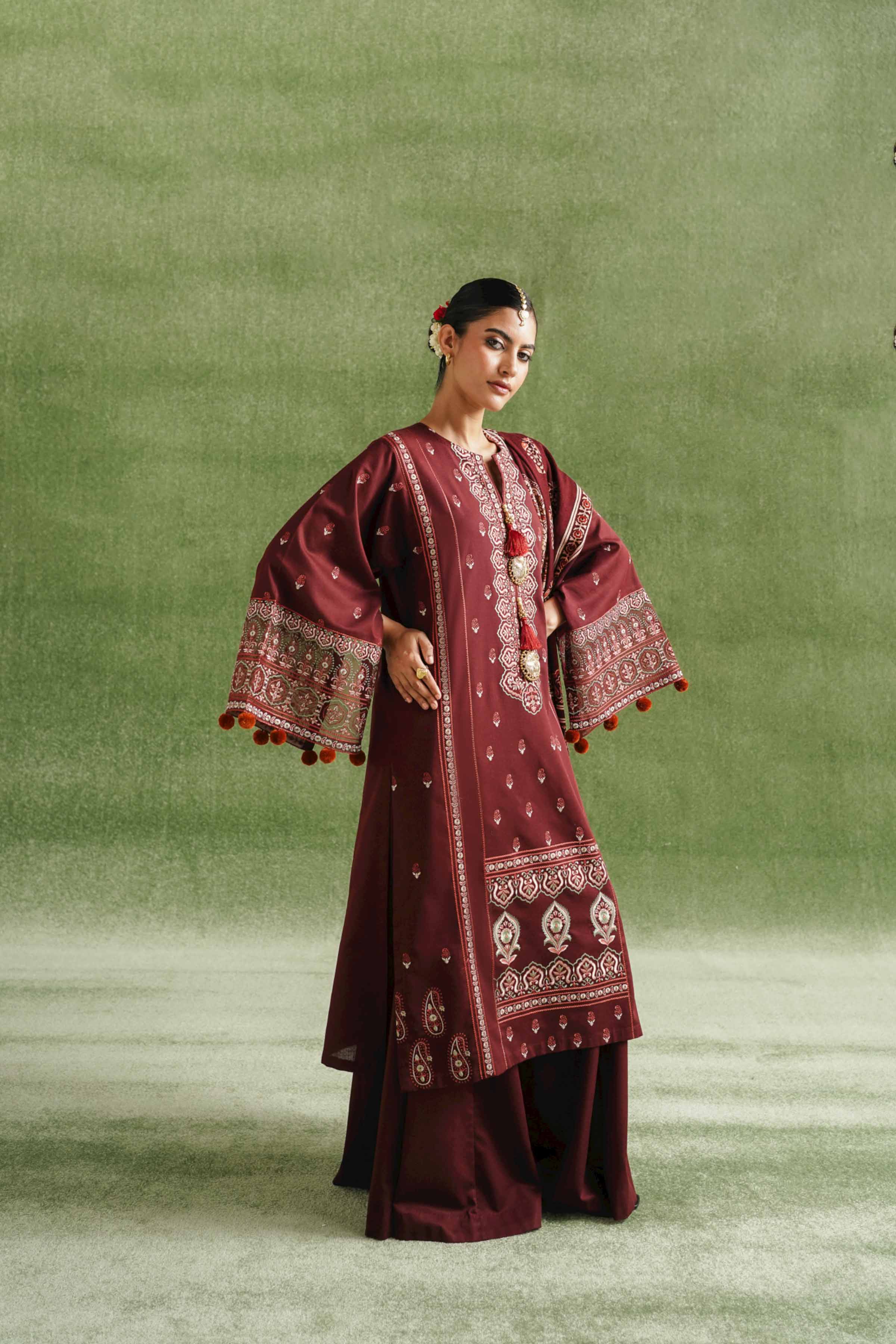 3 Piece - Embroidered Suit - 42404276