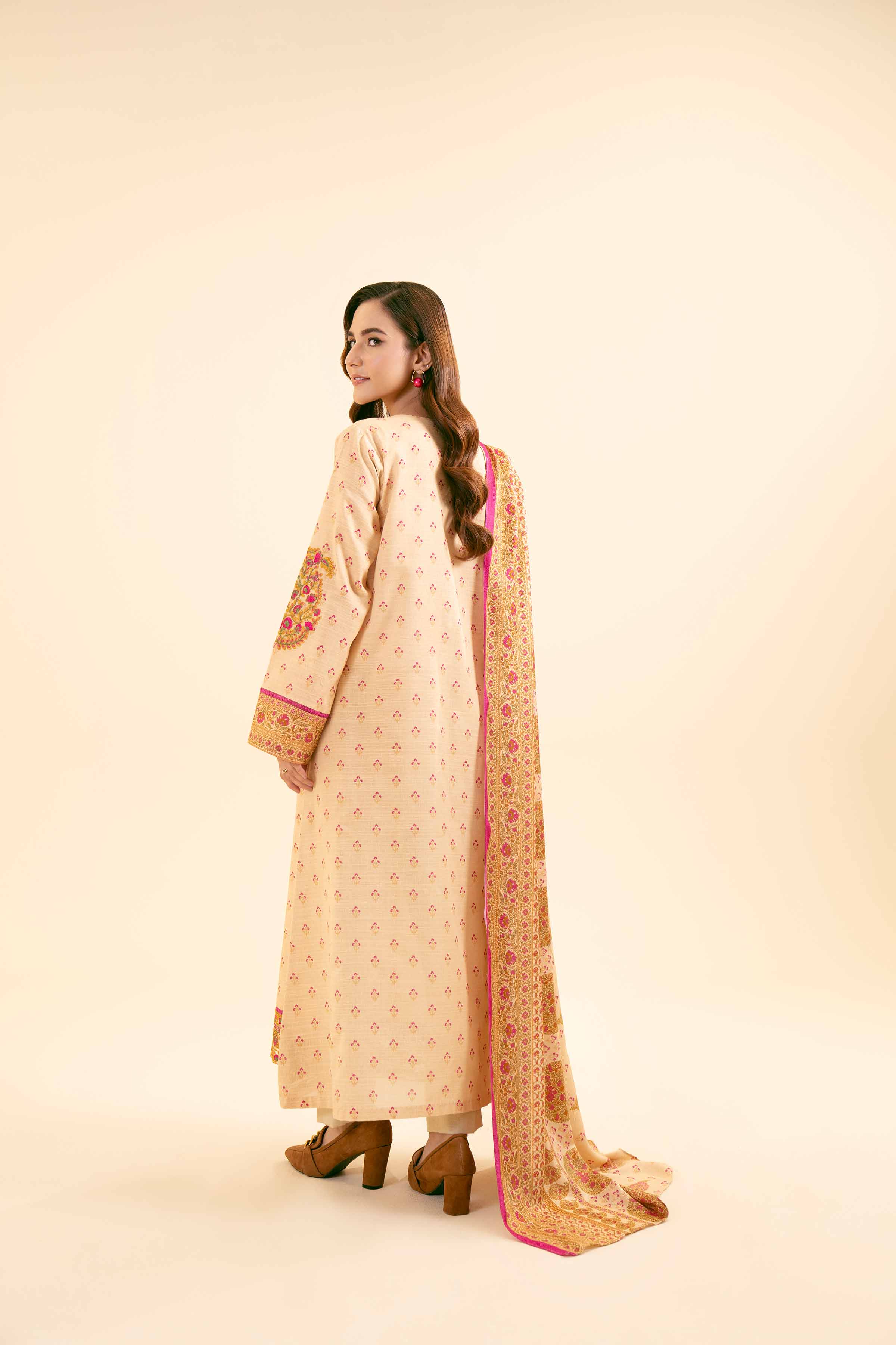 2 Piece - Printed Embroidered Suit - 42404407