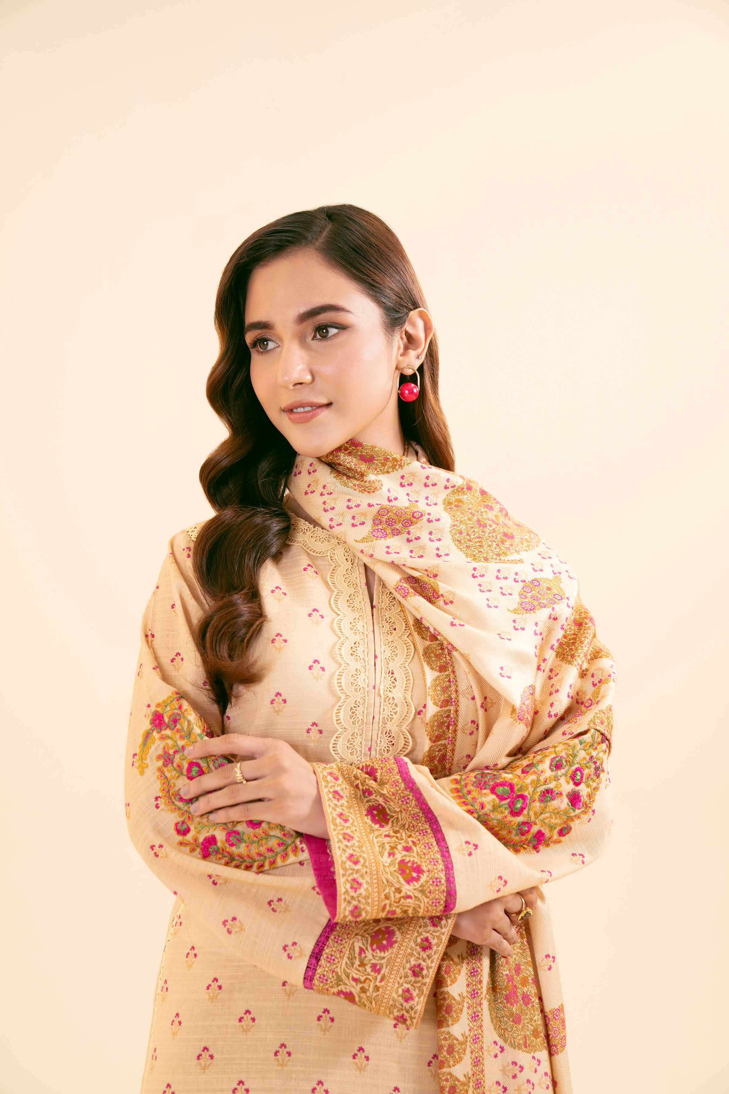 2 Piece - Printed Embroidered Suit - 42404407