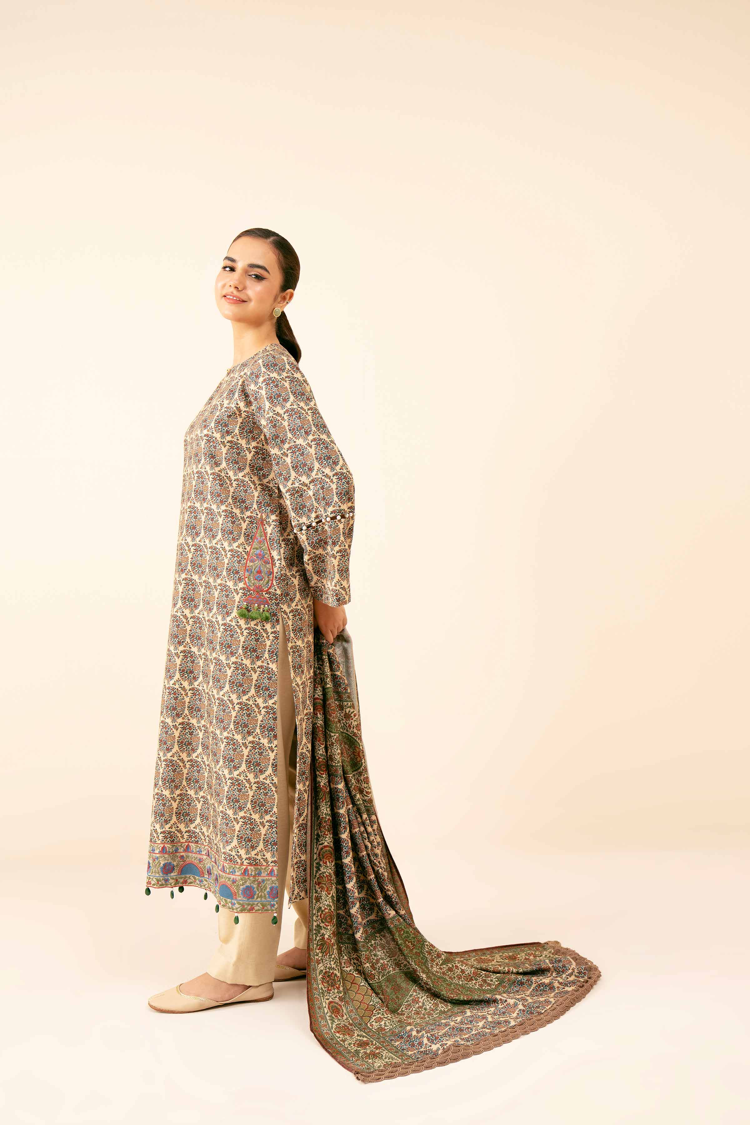 2 Piece - Printed Embroidered Suit - 42404454